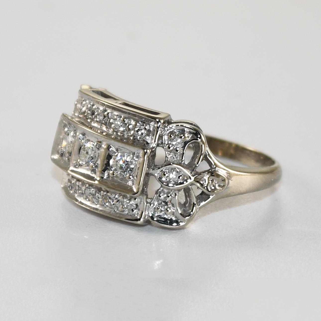 Bague en or blanc 14K avec diamant vintage 0.20ct en vente 1