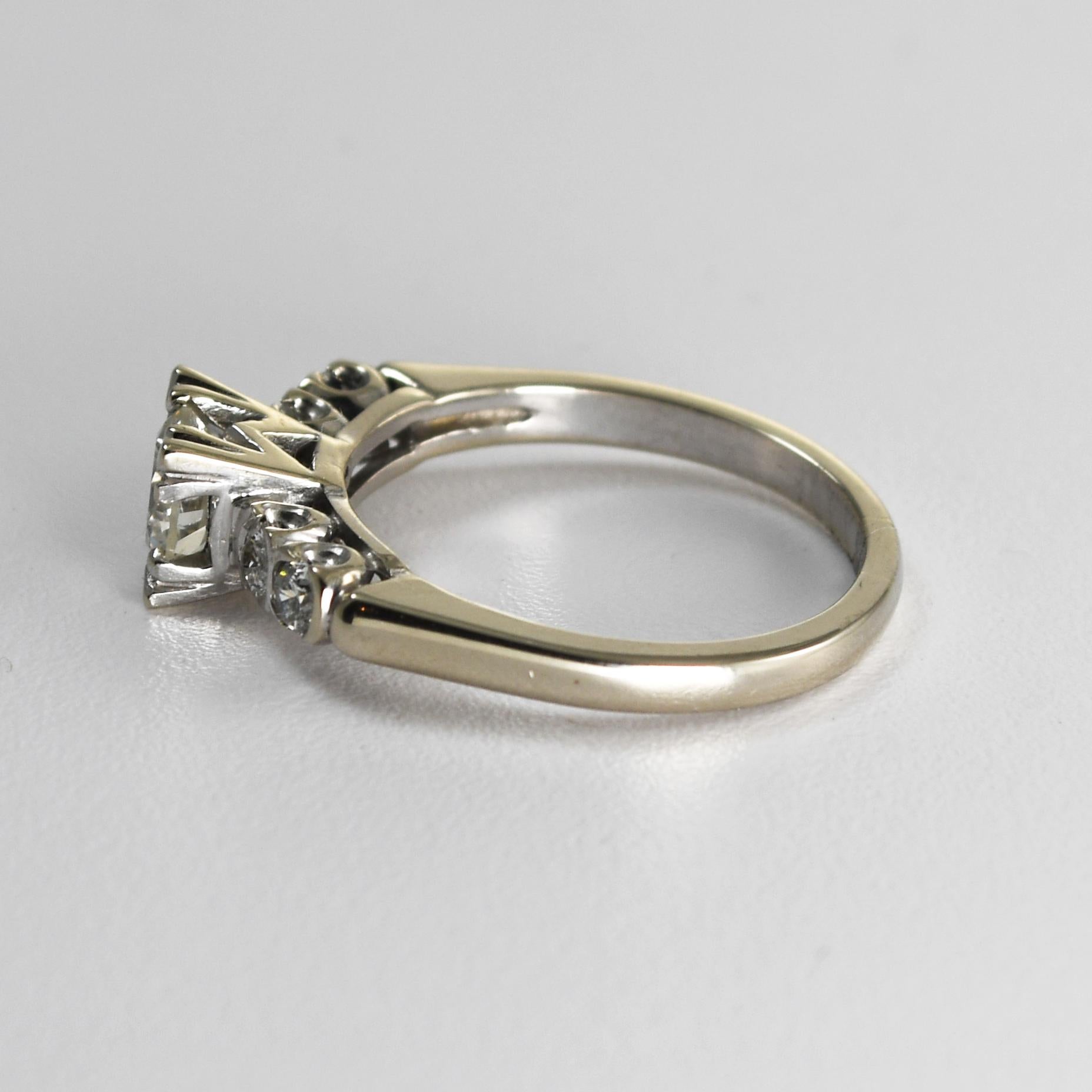 Femenino o masculino Anillo Diamante Vintage Oro Blanco 14K 1.00ct en venta