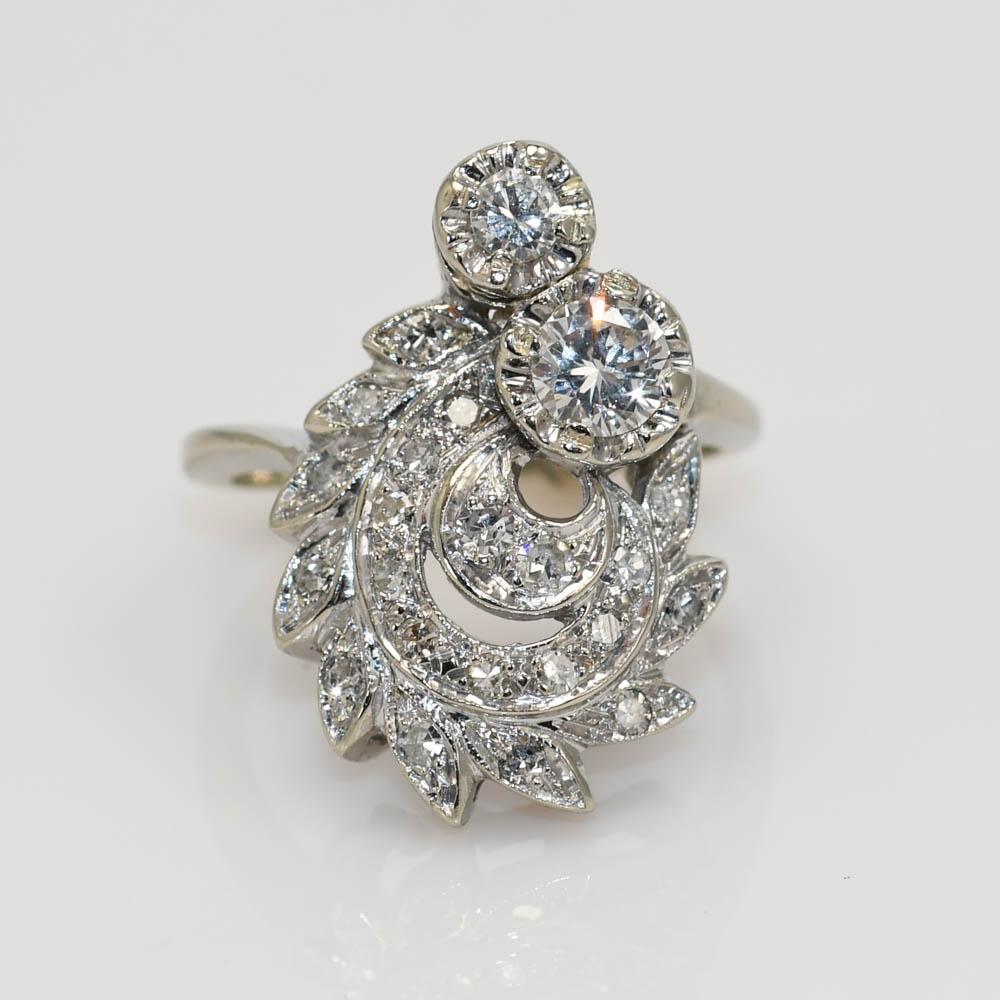 14K White Gold Vintage Diamond Ring, 1.00tdw, 6.7g For Sale 3