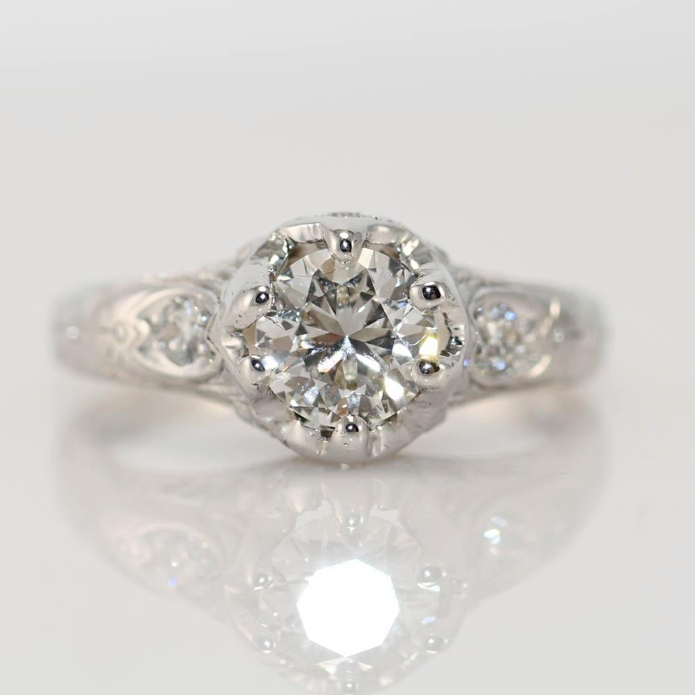 Anello con diamante in platino vintage in oro bianco 14K 1,01ct in vendita 2
