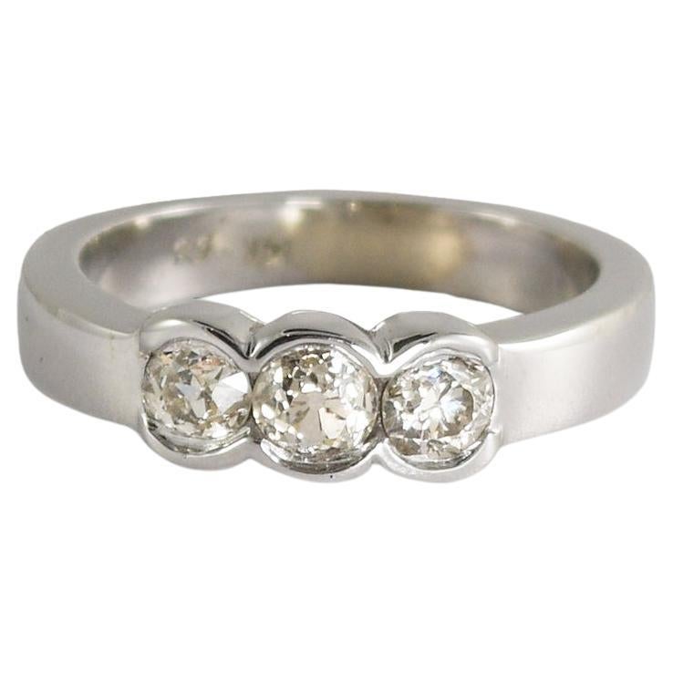 14K White Gold Vintage Three-Diamond Ring 0.64ct