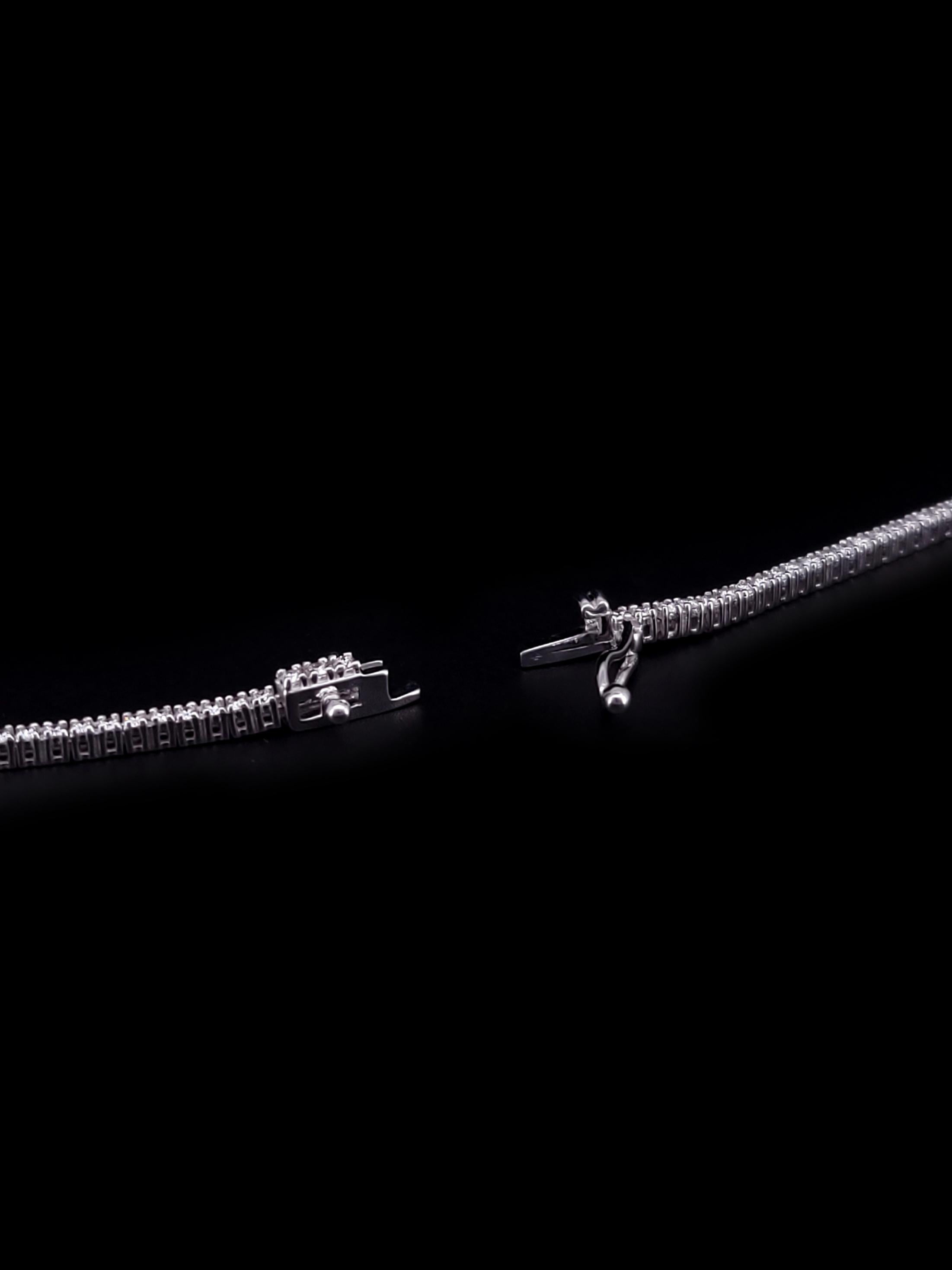 Chaîne collier 18 pouces en or blanc 14 carats avec diamants VS G Unisexe en vente