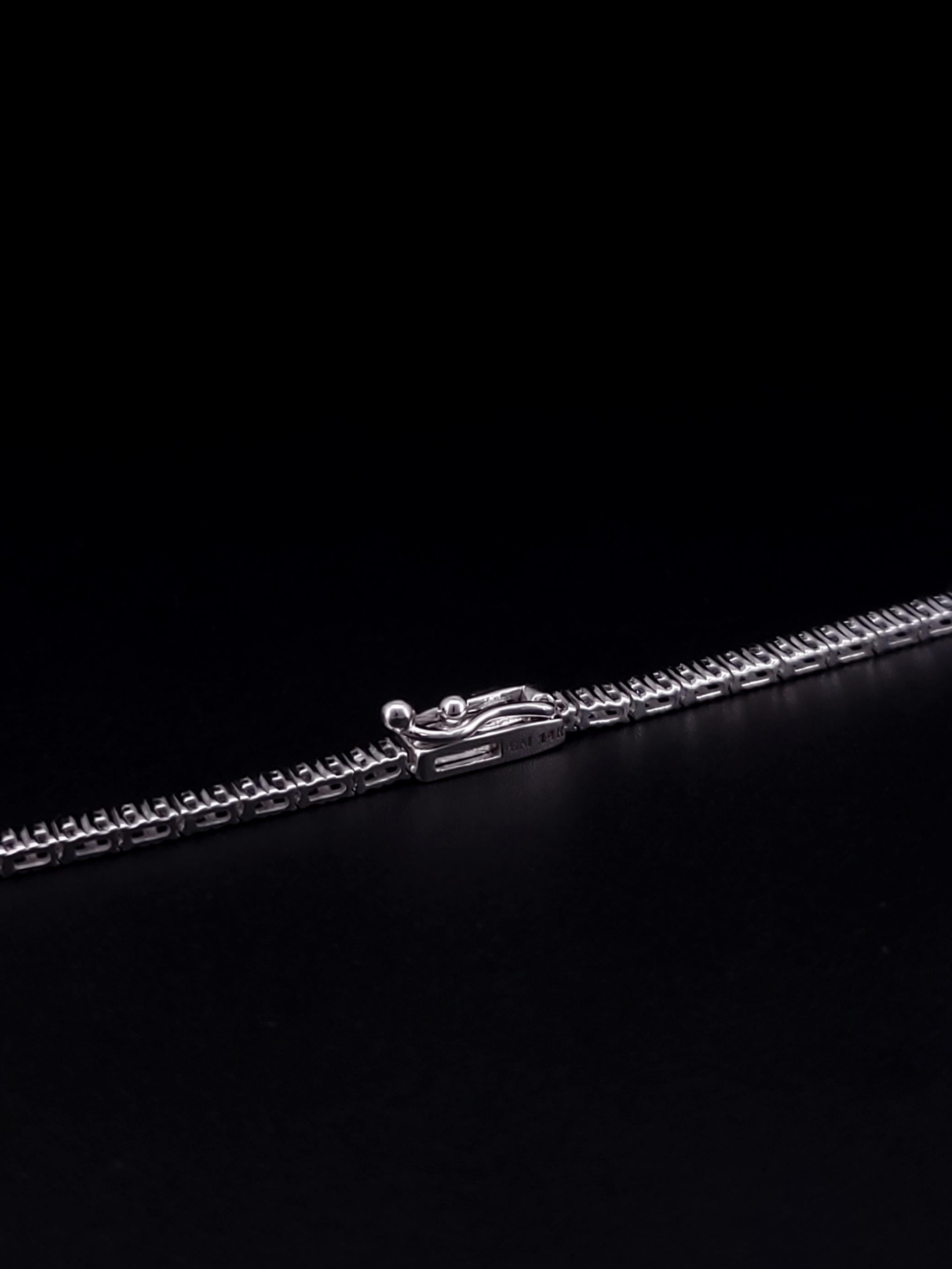 Chaîne collier 18 pouces en or blanc 14 carats avec diamants VS G en vente 3