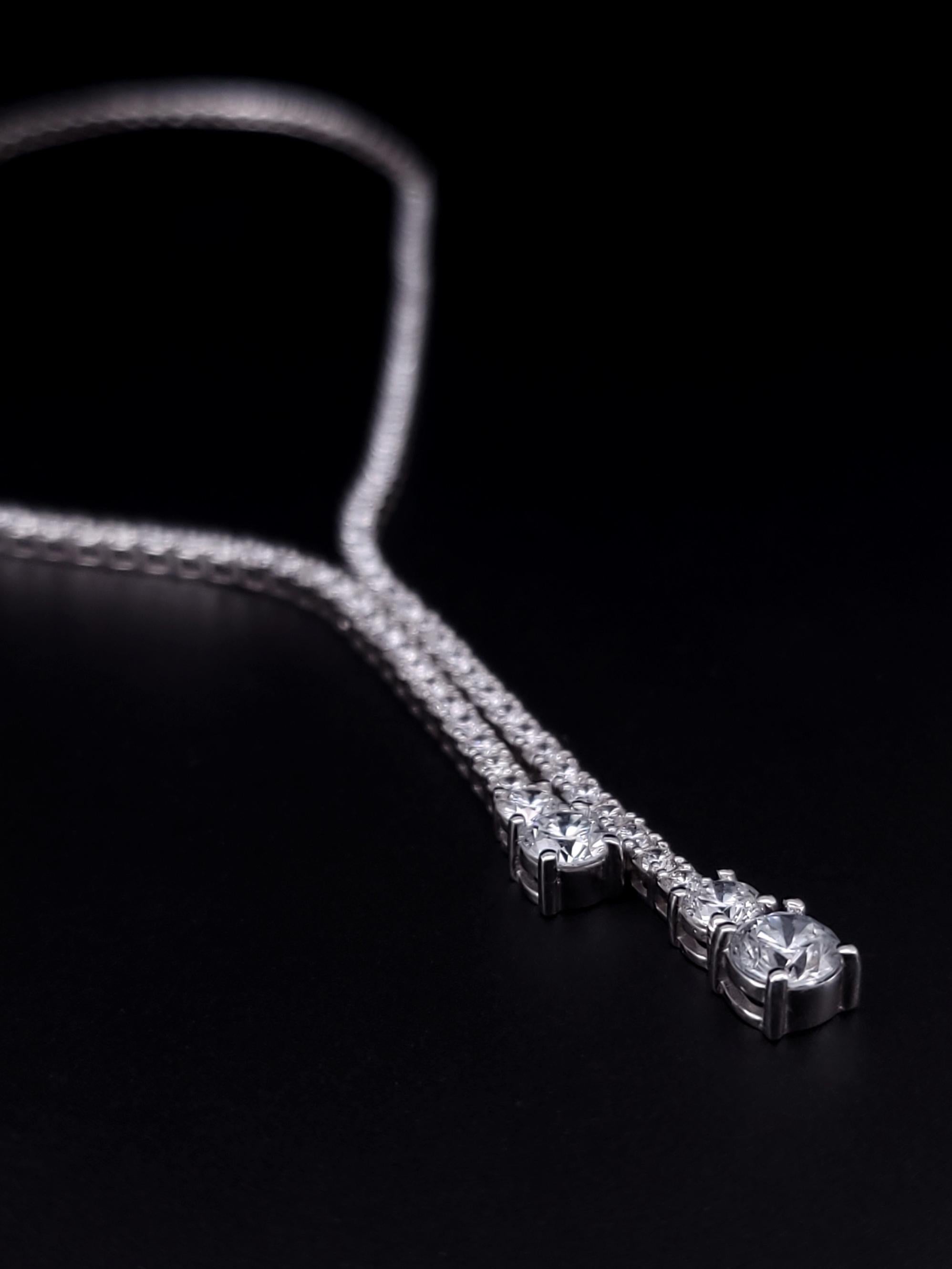 Round Cut 14k White Gold VS G Diamond Necklace 20