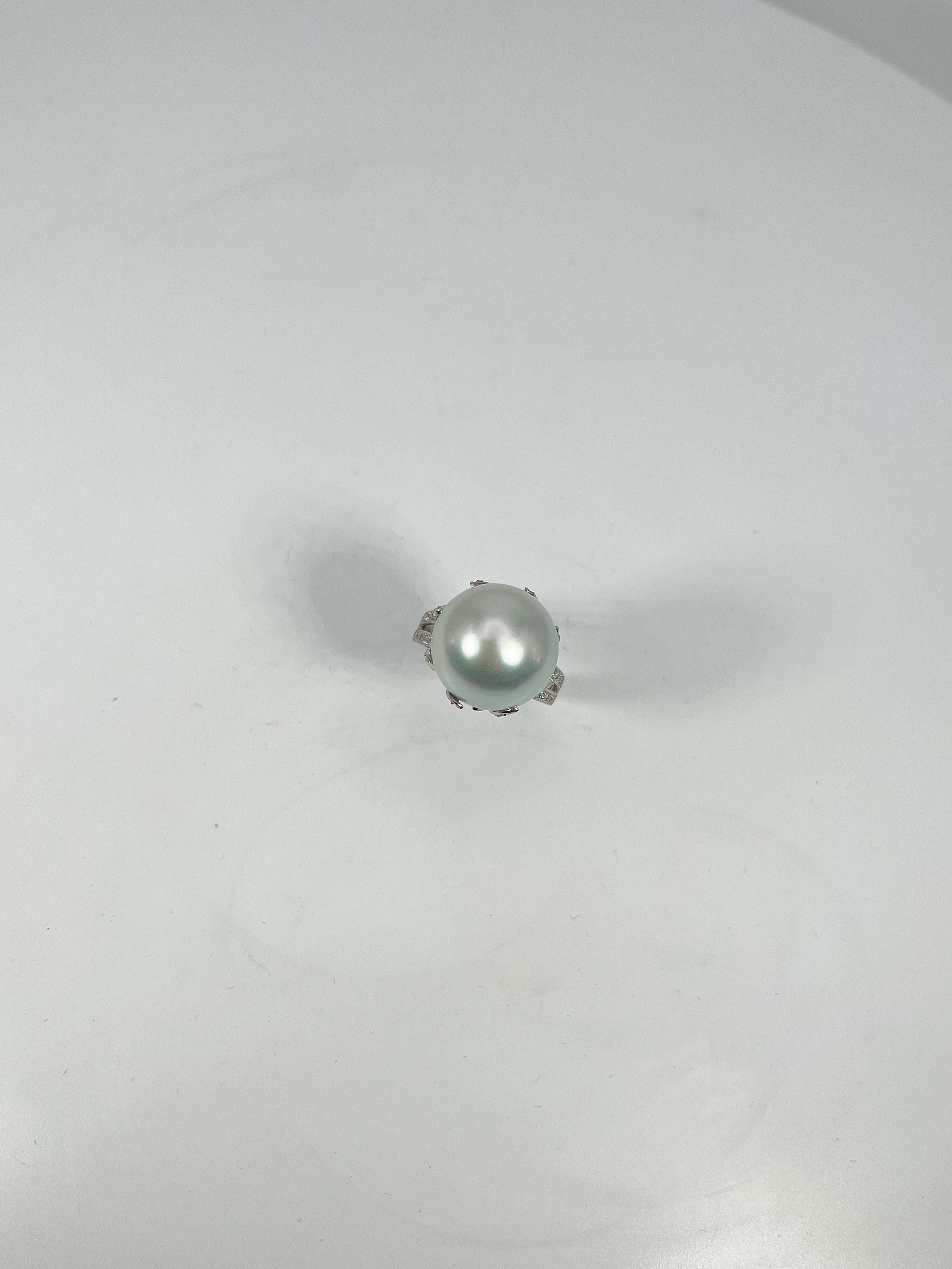 Round Cut 14K White Gold White Pearl and Diamond Ring For Sale