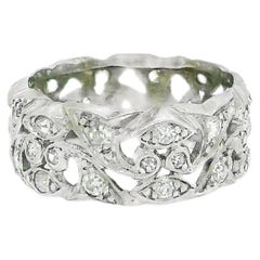 14K White Gold Wide Leaf Pattern Diamond Ring