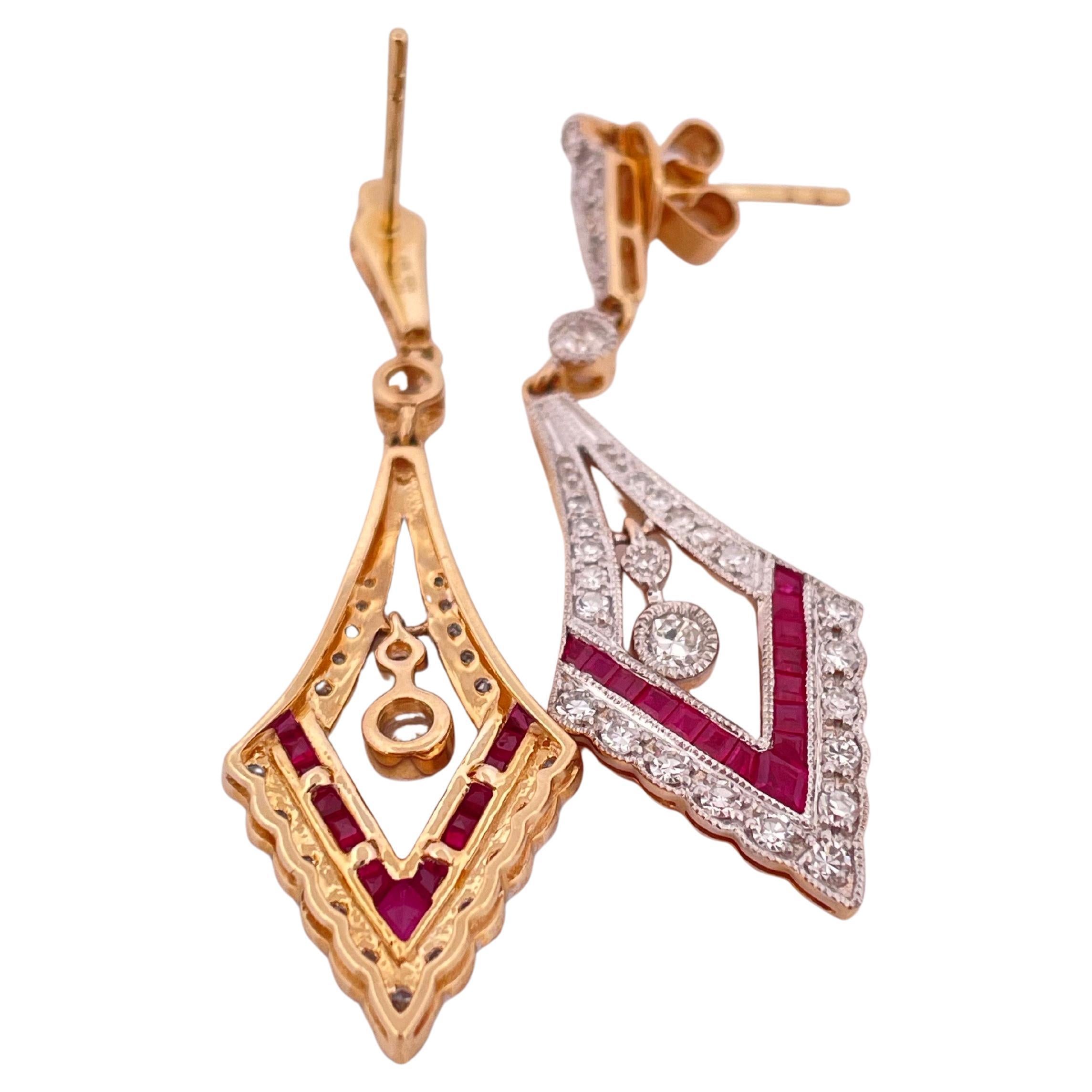 14k  Orecchini pendenti in oro bianco e giallo con rubino da 0,78 carati e diamante da 0,85 carati In condizioni ottime in vendita a Sewickley, PA