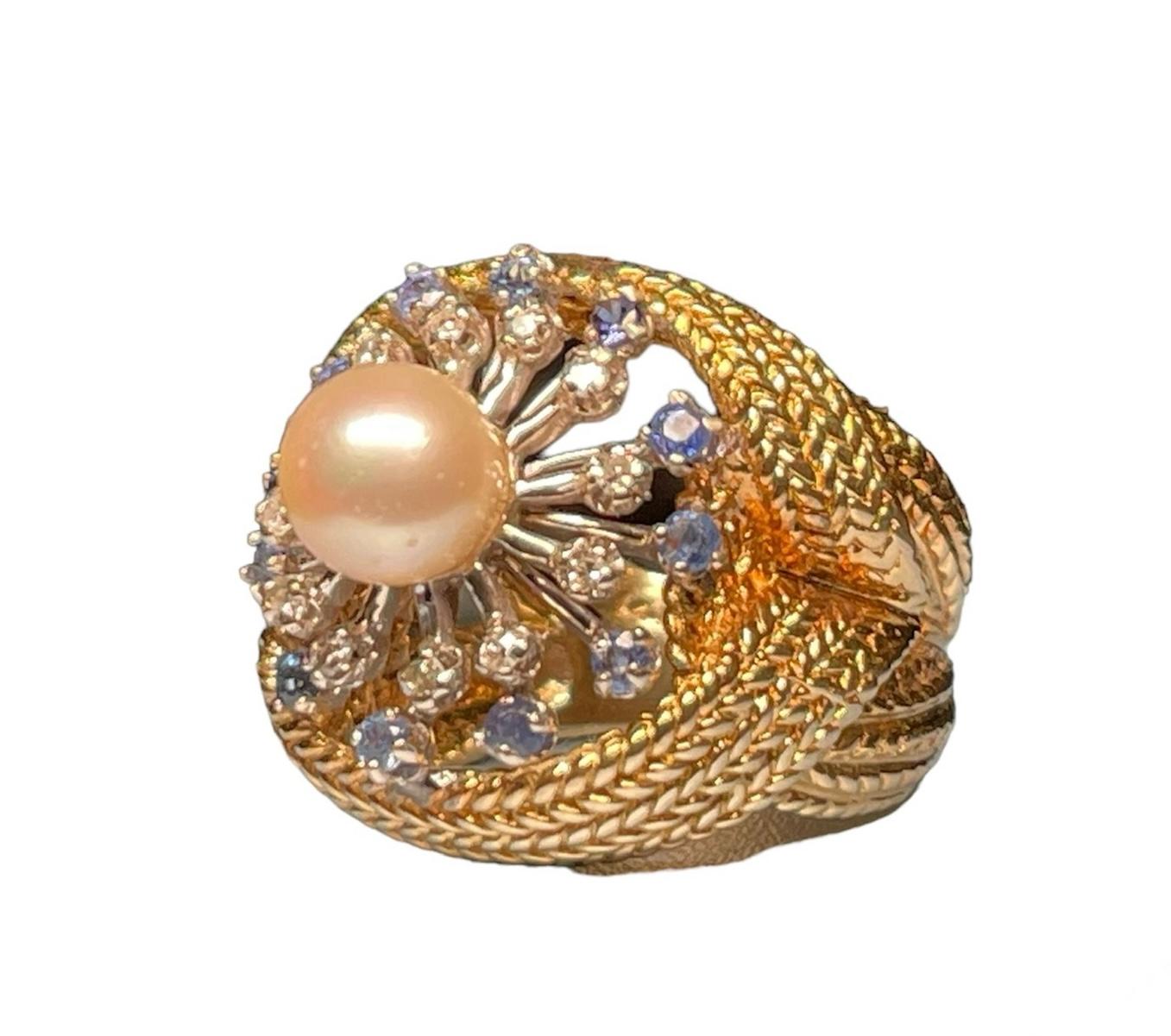 Bague cocktail en or blanc/jaune 14 carats, diamants, perles et saphirs en vente 3