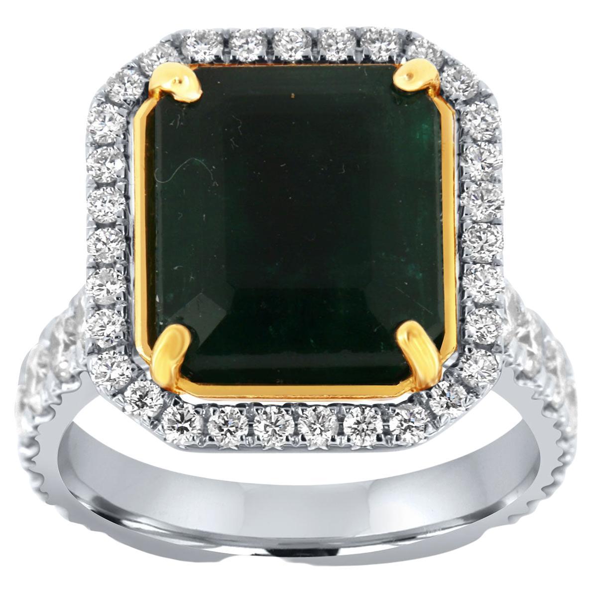 14K White & Yellow Gold GIA Certified 7.51 Carat Green Emerald Halo Diamond Ring For Sale