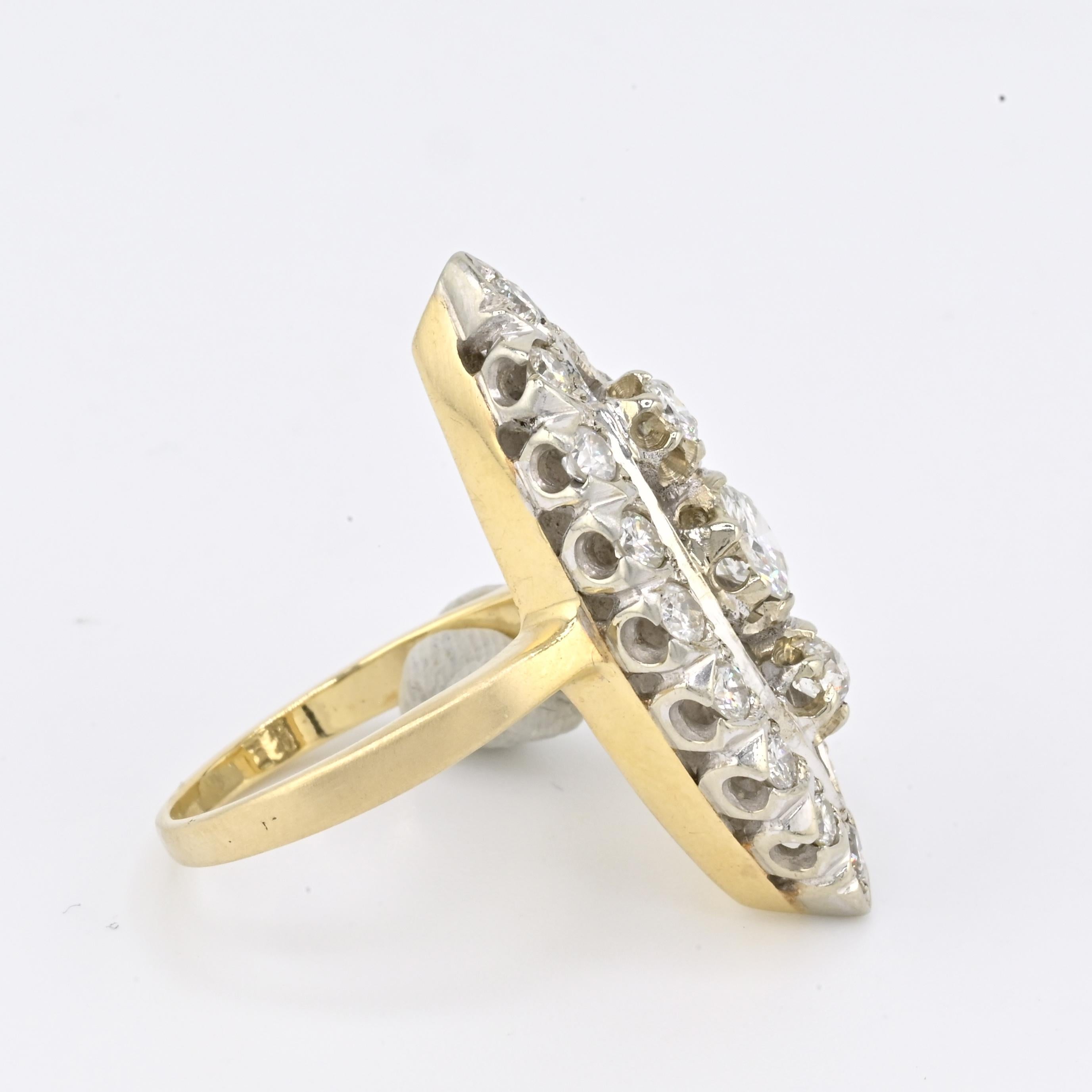 14K White & Yellow Gold Ring with 1.67 Carats of Natural Diamonds, Size 6 In Good Condition For Sale In Media, PA