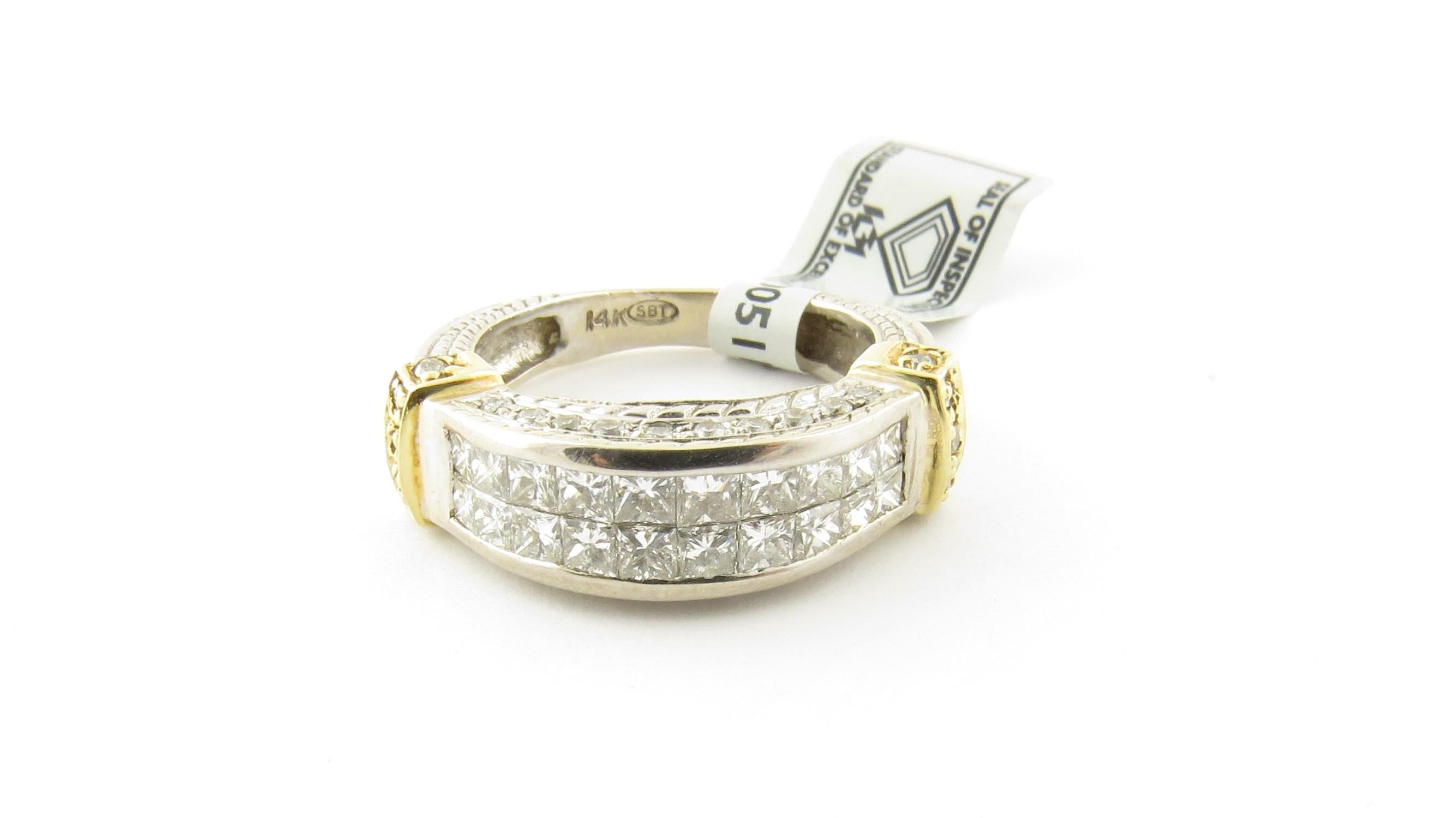 14K White Yellow Gold Square Modified and Round Brilliant Diamond Ring 1.30 Ct For Sale 2