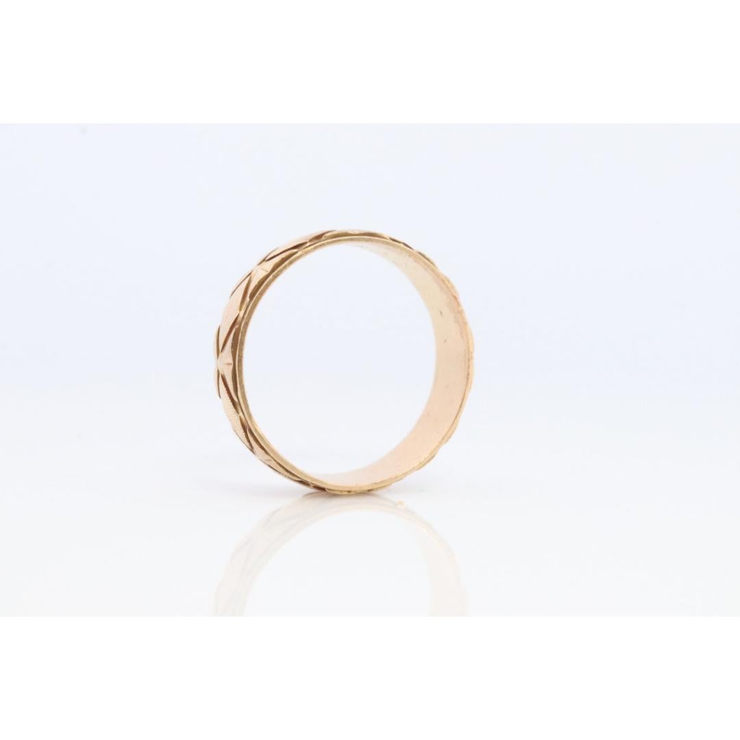14k Wide Diamond cut engraved band. Wed-Lok MENS Heavy Wide Band. sz 10.75 In Good Condition For Sale In Port Charlotte, FL