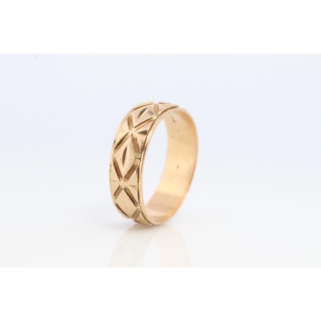 Men's 14k Wide Diamond cut engraved band. Wed-Lok MENS Heavy Wide Band. sz 10.75 For Sale