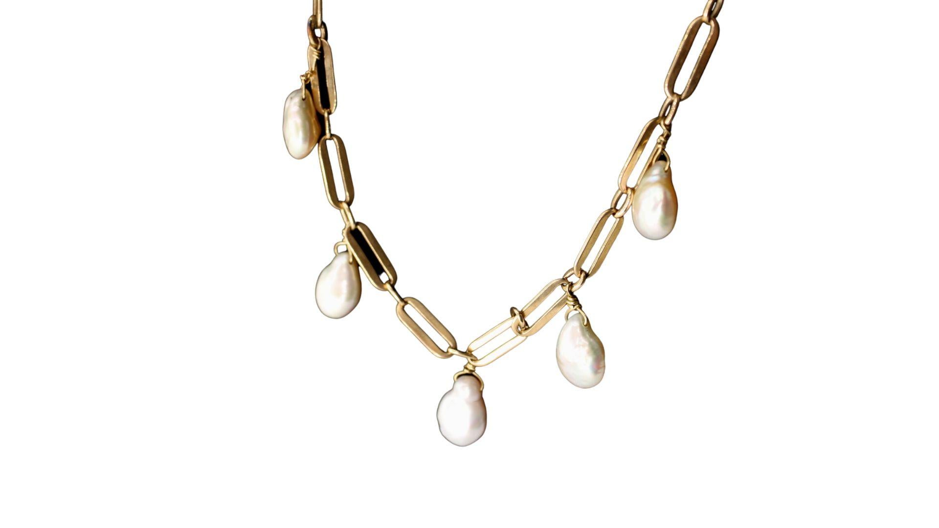 Round Cut 14K Yelllow Gold Necklace with Natural South Sea Pearls For Sale