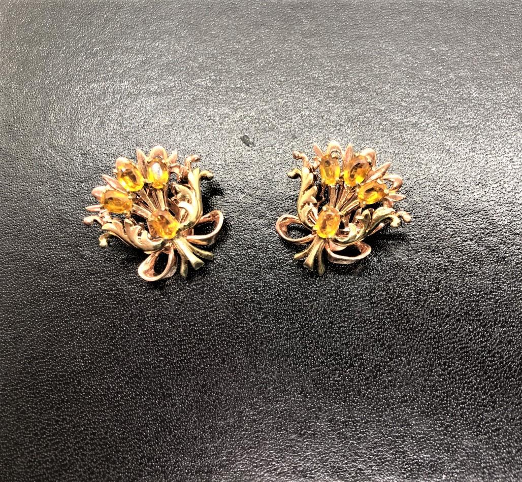 14 Karat Yellow and Rose Gold Gemstone Earrings and Brooch Suite In Good Condition For Sale In Westfield, NJ