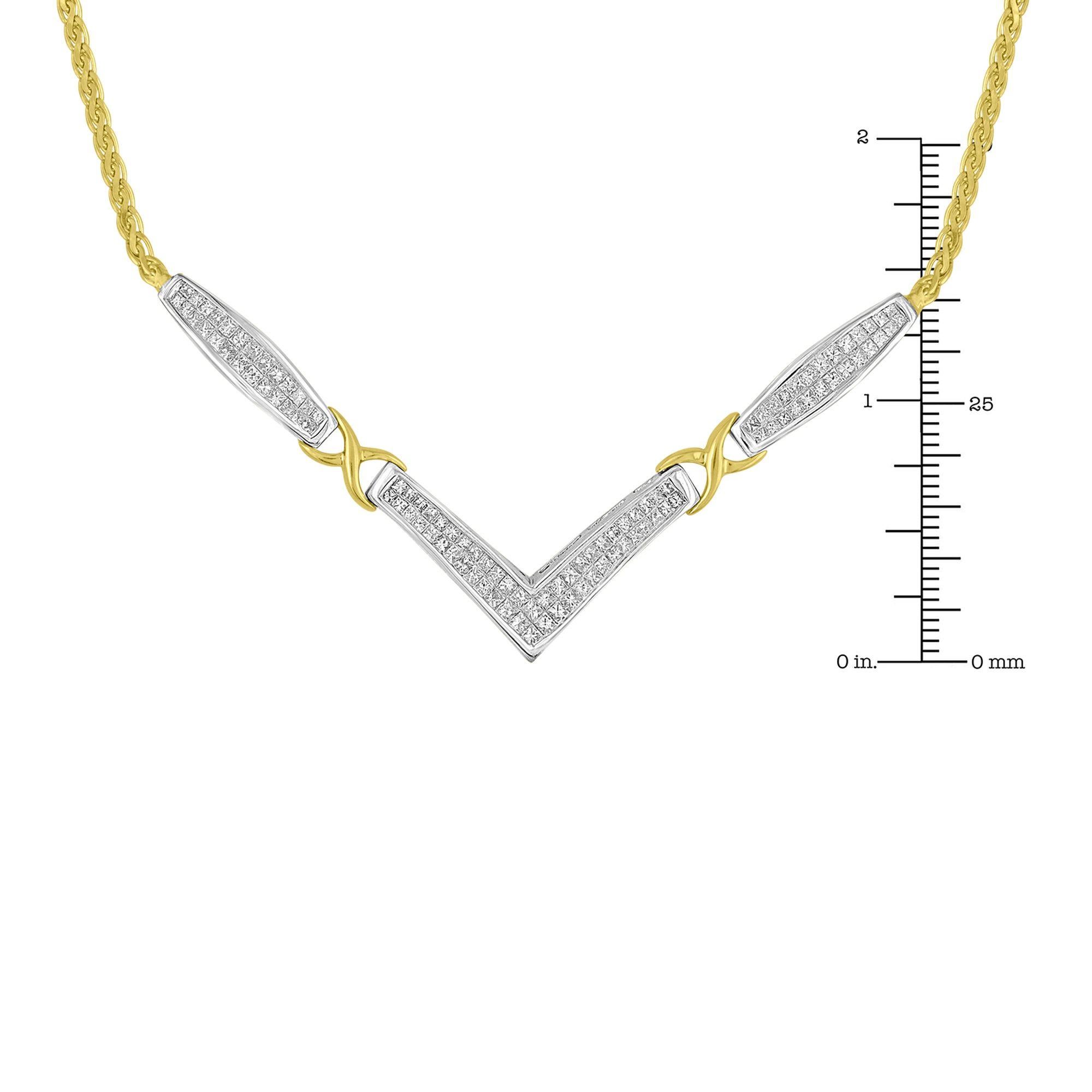 Collier fantaisie en forme de « V » en or jaune et blanc 14 carats avec diamants de 2,0 carats Neuf - En vente à New York, NY