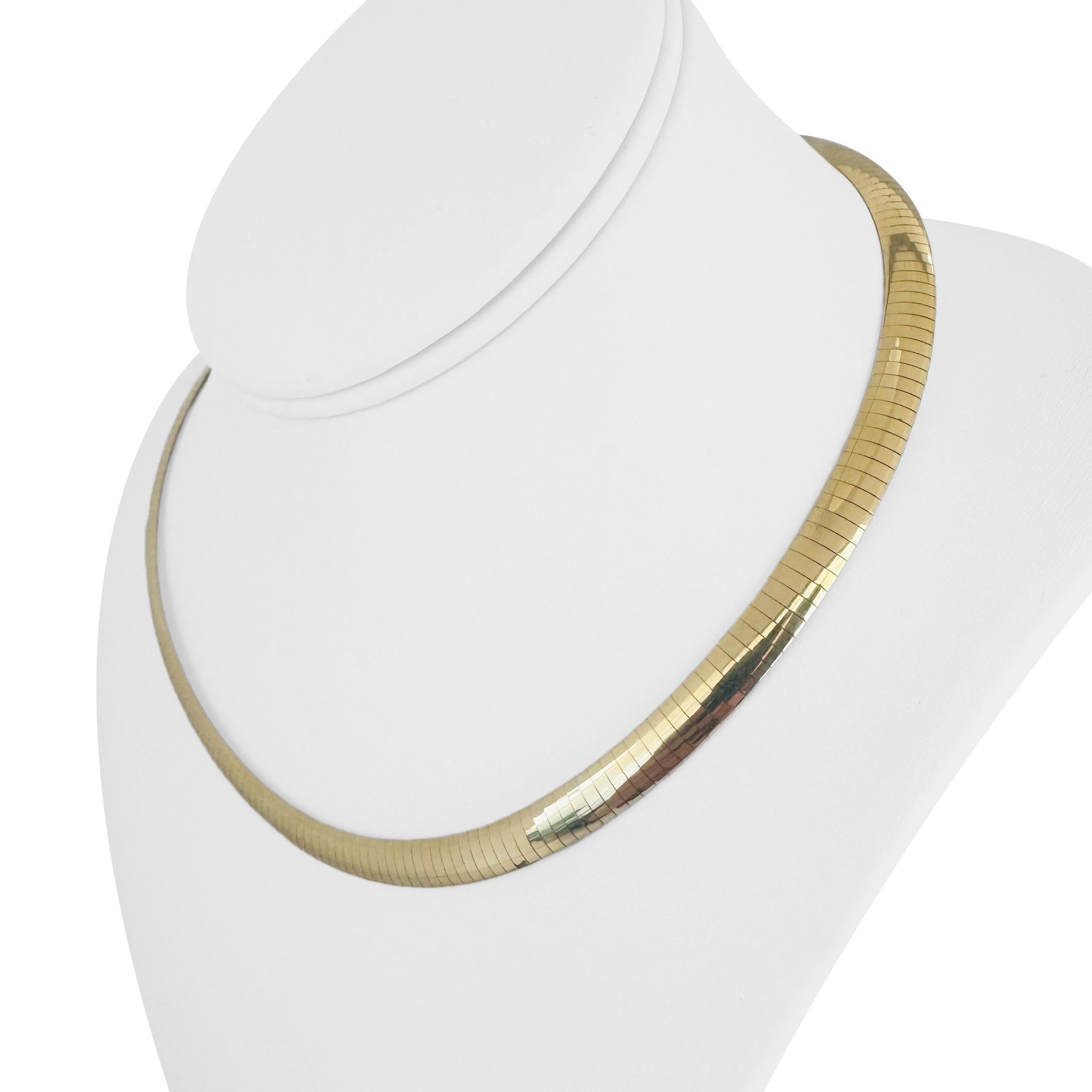 Women's 14k Yellow and White Gold 35.4g Reversible 6mm Omega Link Necklace Italy 16