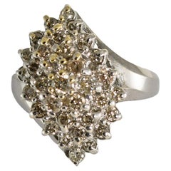 Bague grappe de diamants en or jaune et blanc 14 carats 1,30 carat