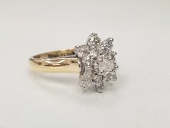 14 Karat Gelb- und Weißgold Diamant-Cluster-Ring 15 Runder Vollschliff 0,66 Karat