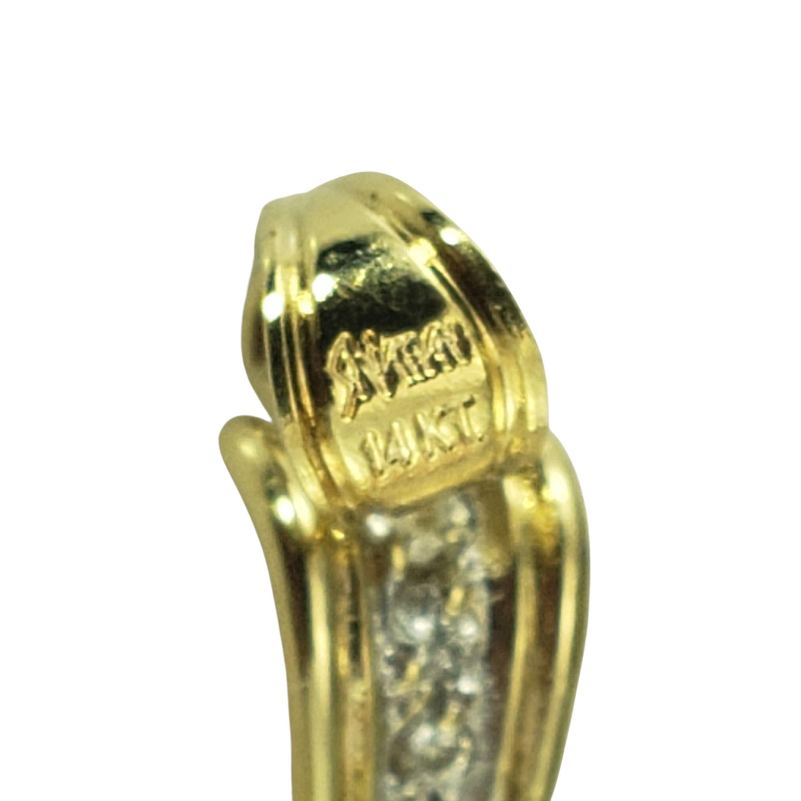 Ciondolo a croce con diamante in oro giallo e bianco 14K #23088 In condizioni buone in vendita a Washington Depot, CT