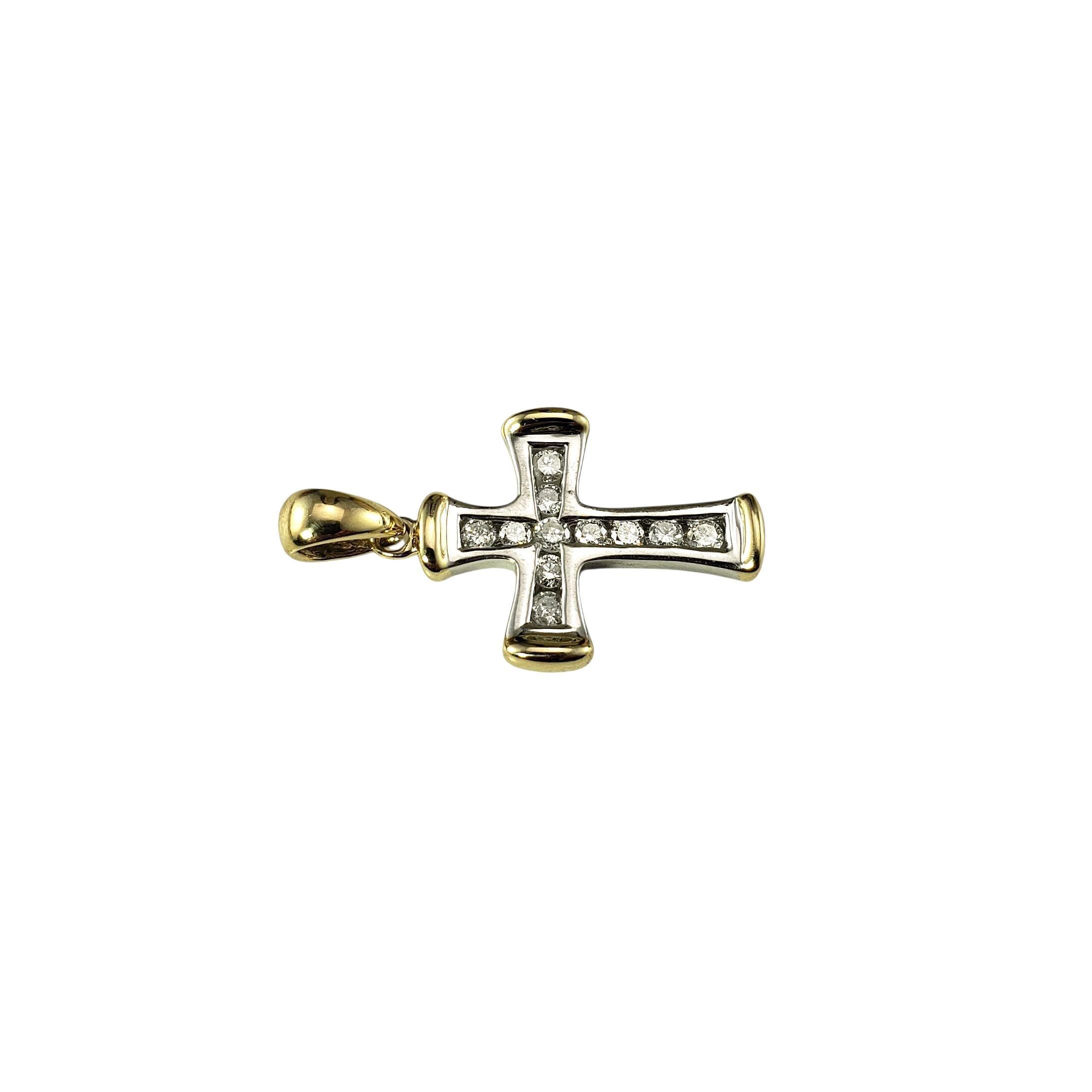 Contemporaneo Ciondolo a croce con diamante in oro giallo e bianco 14K #23130 in vendita