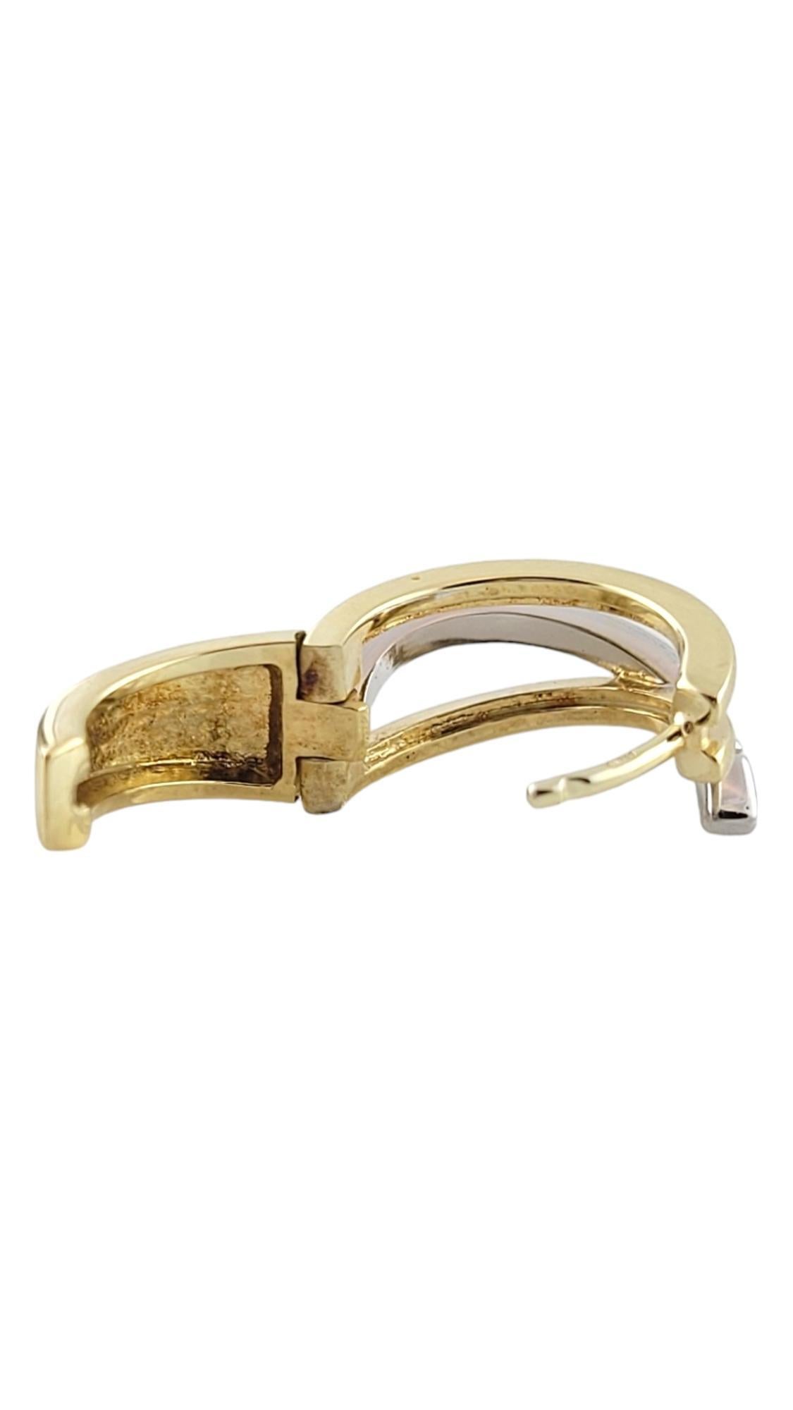 Taglio brillante Orecchini a cerchio incrociato con diamanti in oro giallo e bianco 14K #18084 in vendita