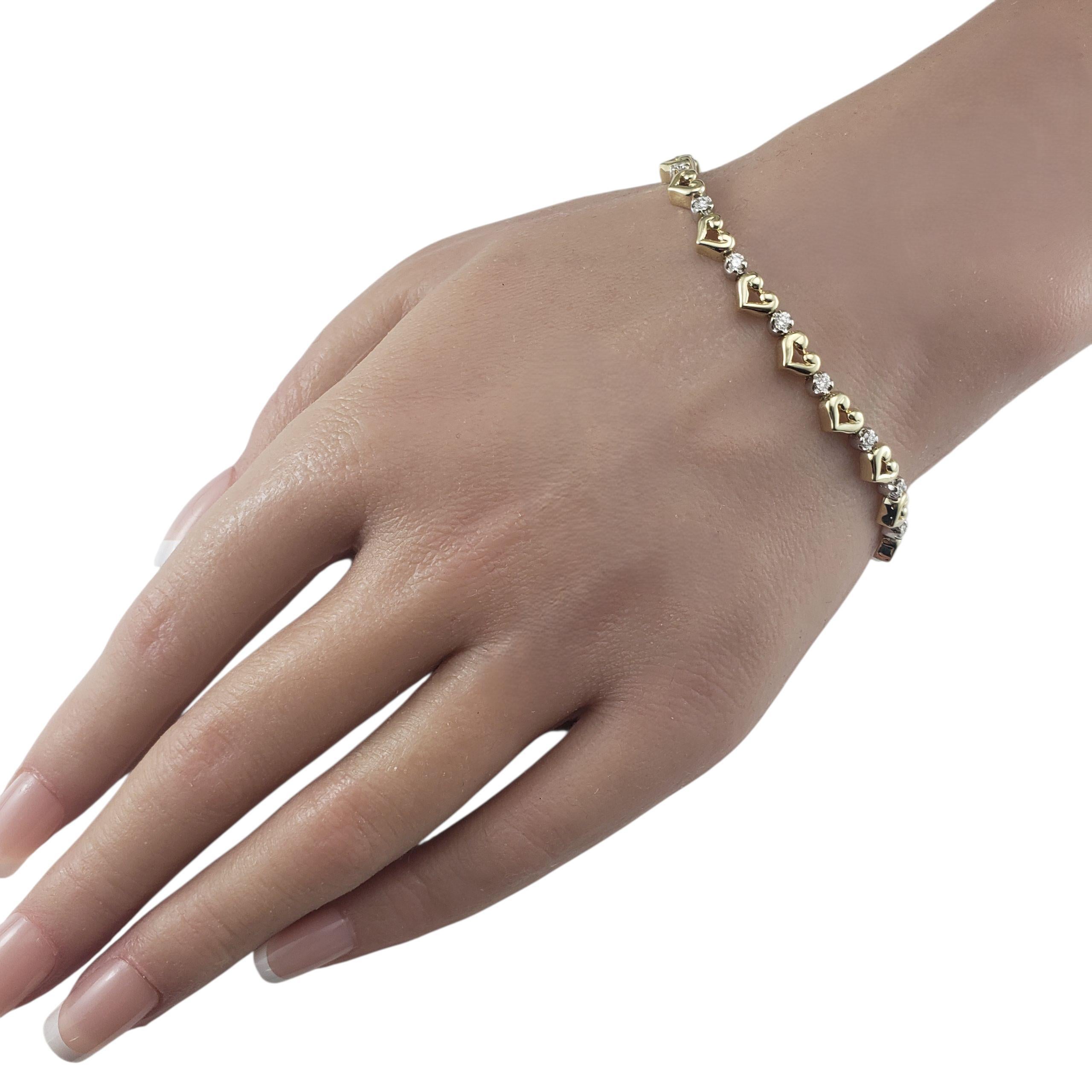 Bracelet à cœur ouvert en or jaune et blanc 14K et diamants #23427 Pour femmes en vente