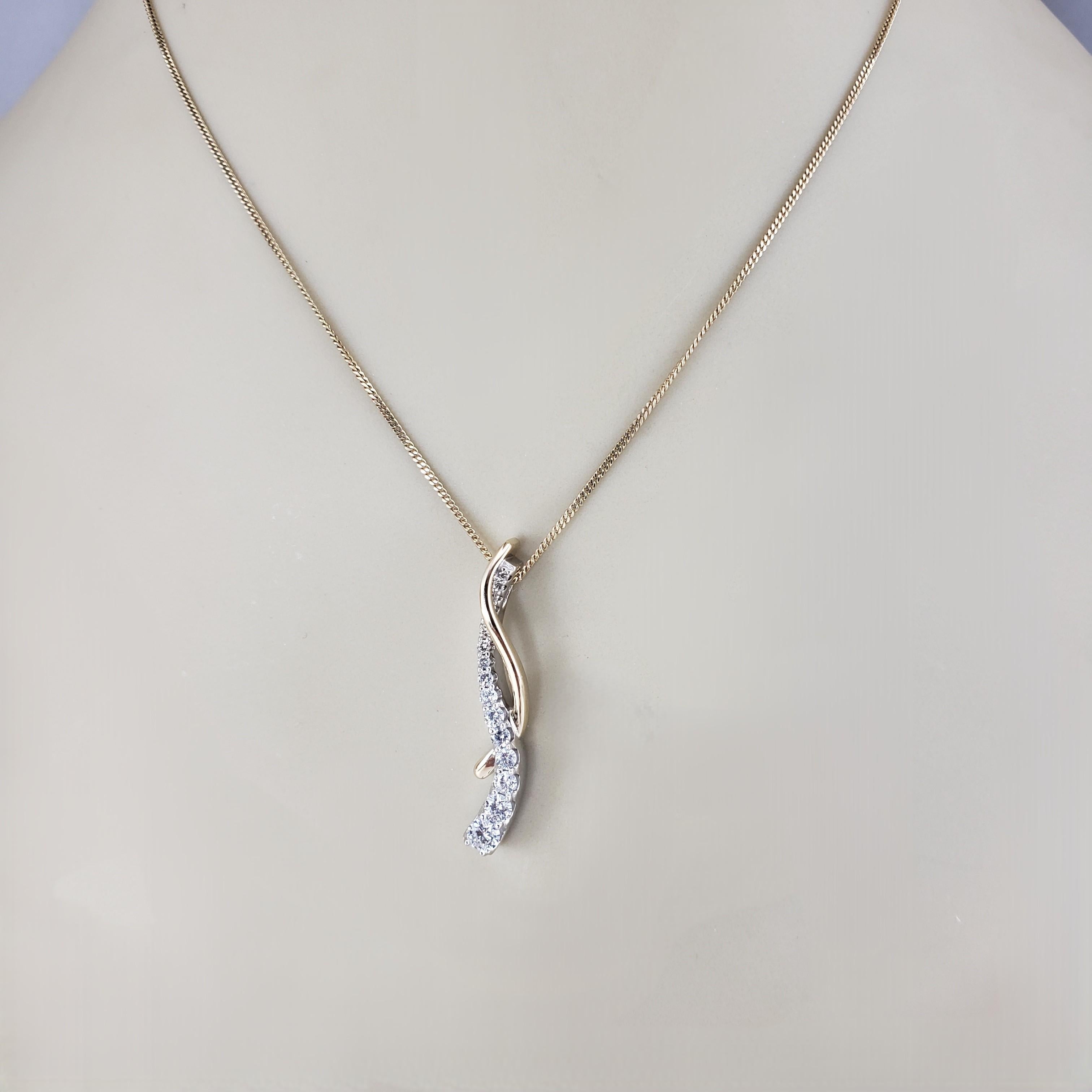 Pendentif diamant en or jaune et blanc 14K #23150 en vente 2
