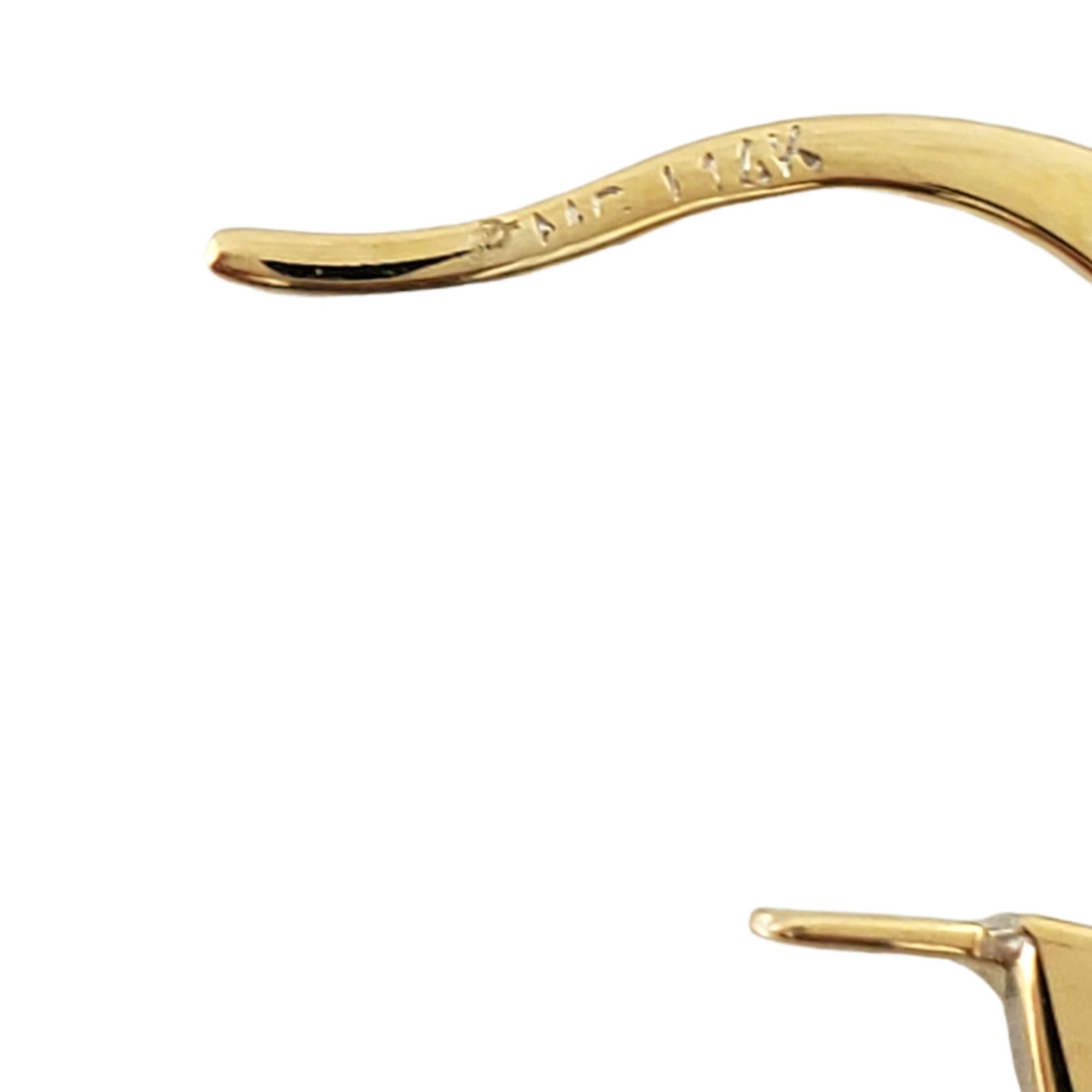 Orecchini a cerchio in oro giallo e bianco 14K In condizioni buone in vendita a Washington Depot, CT