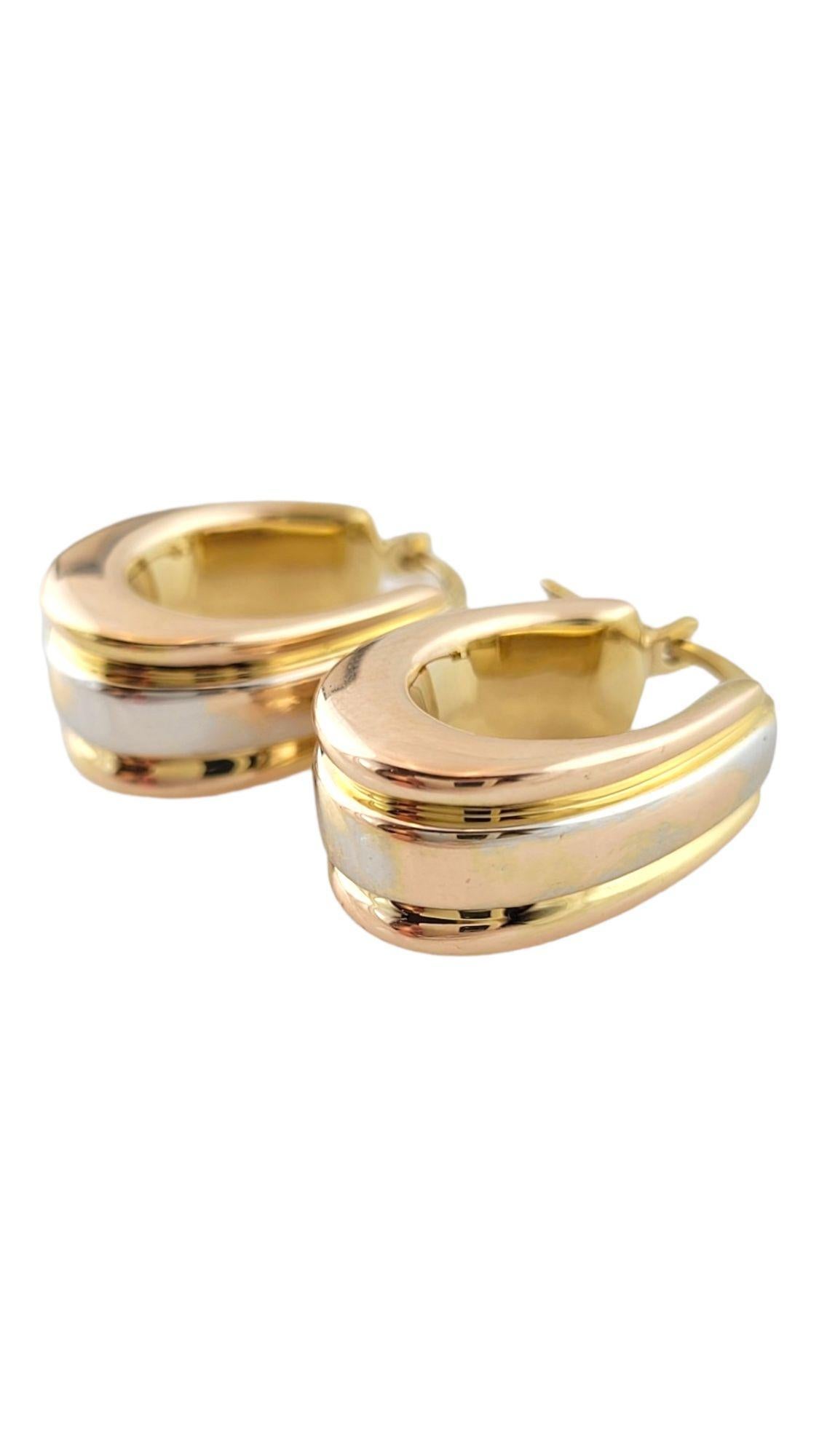 Vintage 14K Yellow and White Gold Huggies

These gorgeous huggies are crafted from 14K yellow and white gold!

Size: 20.4mm X 14.0mm X 9.0mm

Weight: 3.37 g/ 2.2 dwt

Hallmark: 14K ITALY 585

Very good condition, professionally polished.

Will come