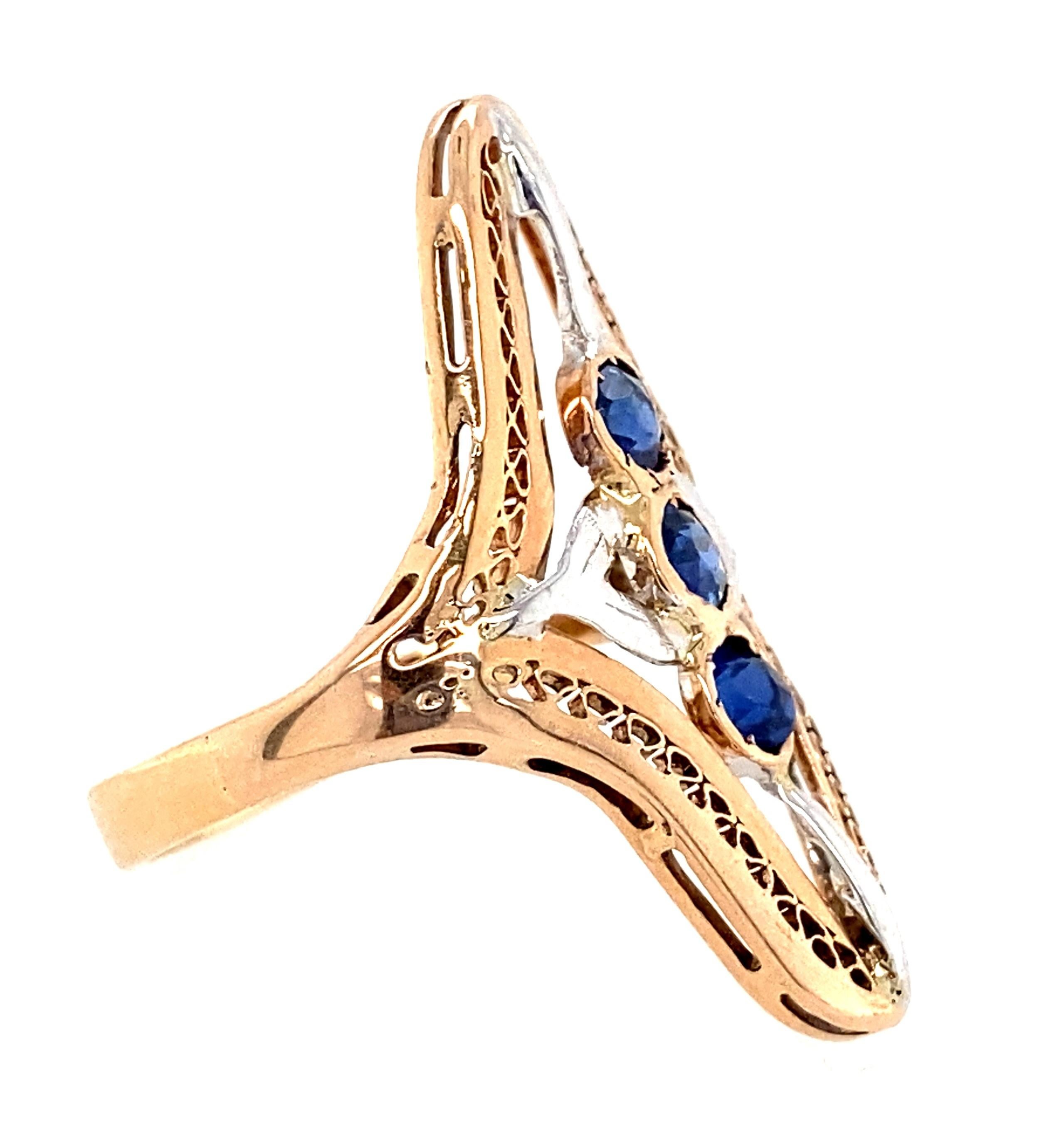 Round Cut 14k Yellow and White Gold Two Tone Sapphire Ring with Filigree Edge For Sale