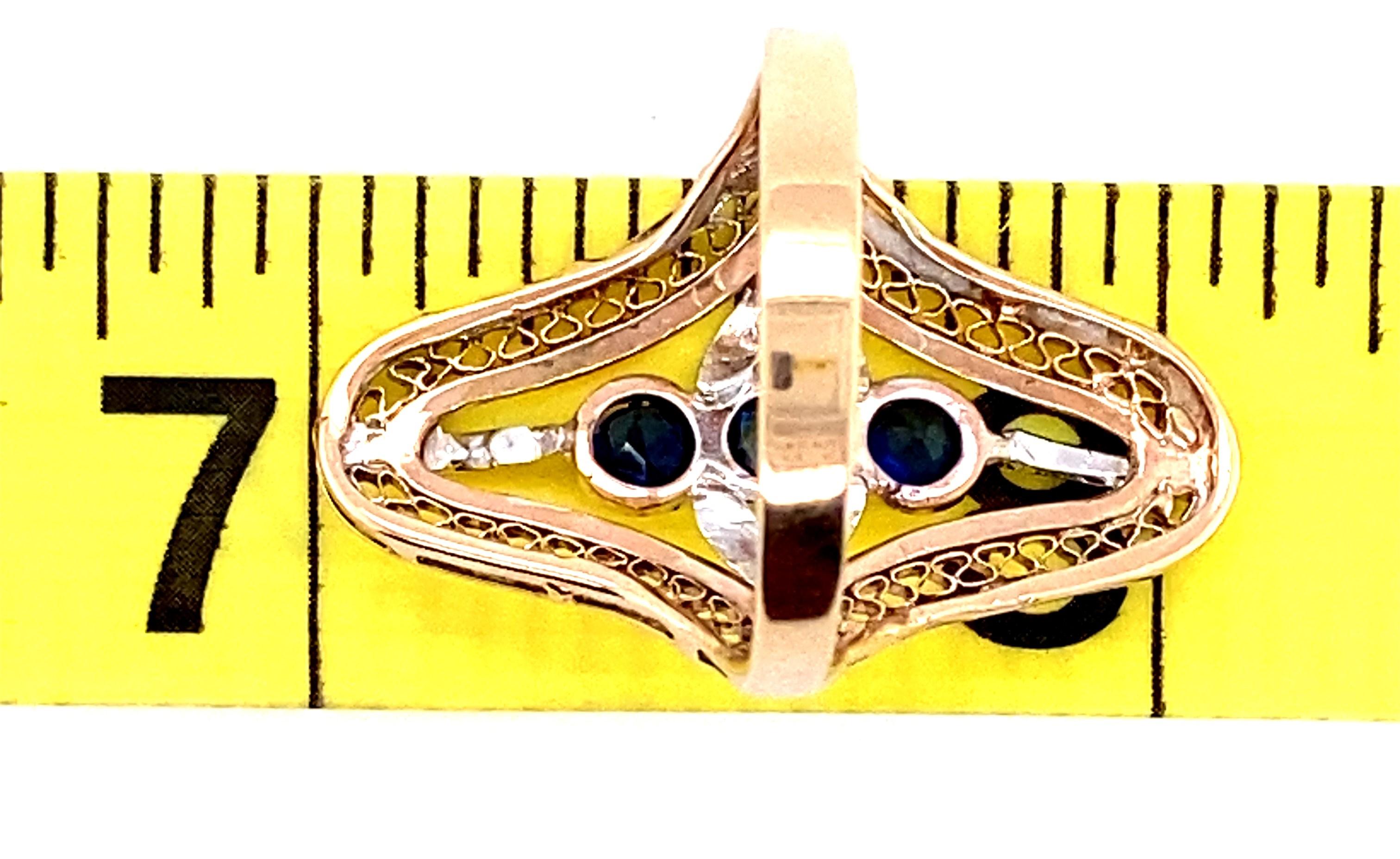14k Yellow and White Gold Two Tone Sapphire Ring with Filigree Edge For Sale 1