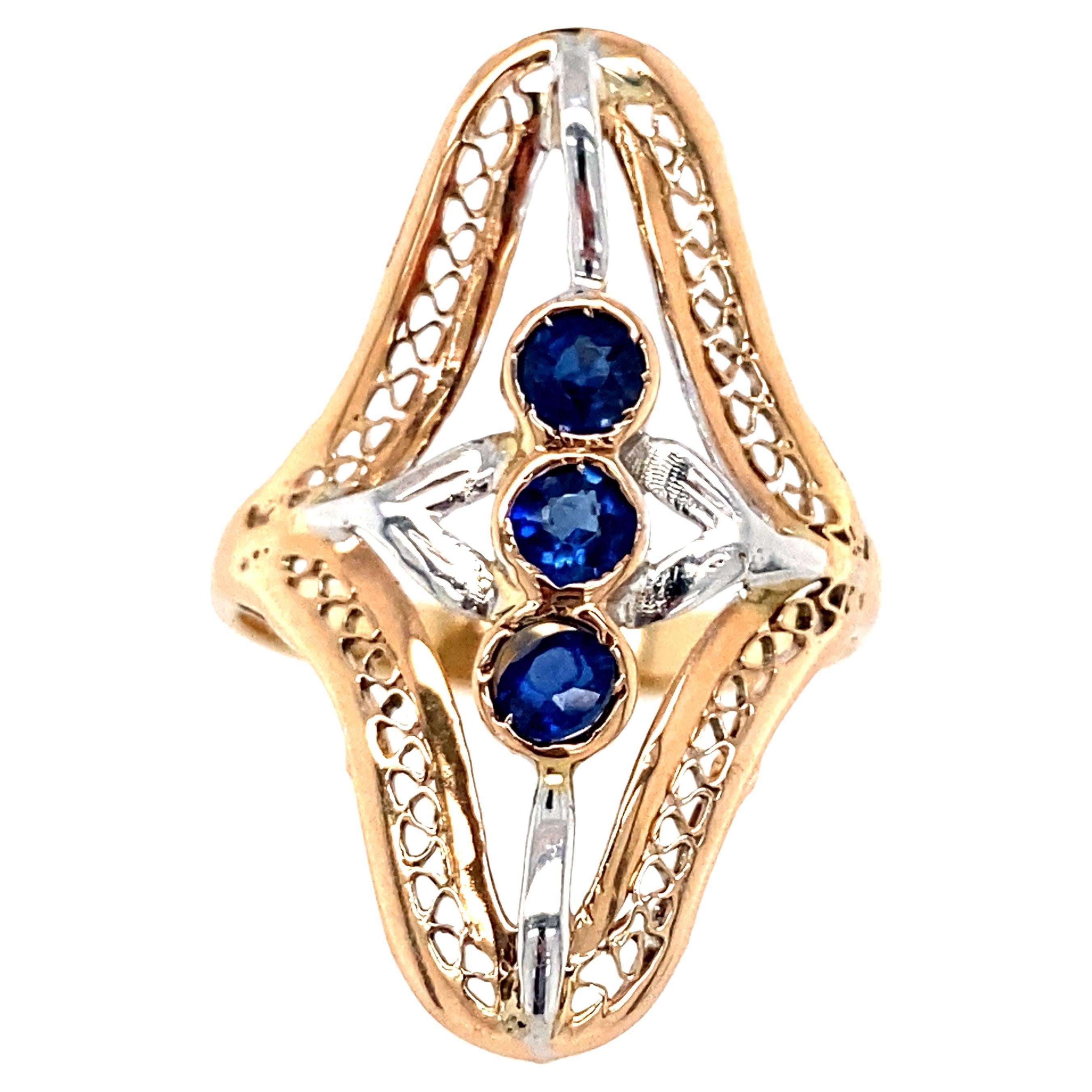14k Yellow and White Gold Two Tone Sapphire Ring with Filigree Edge For Sale