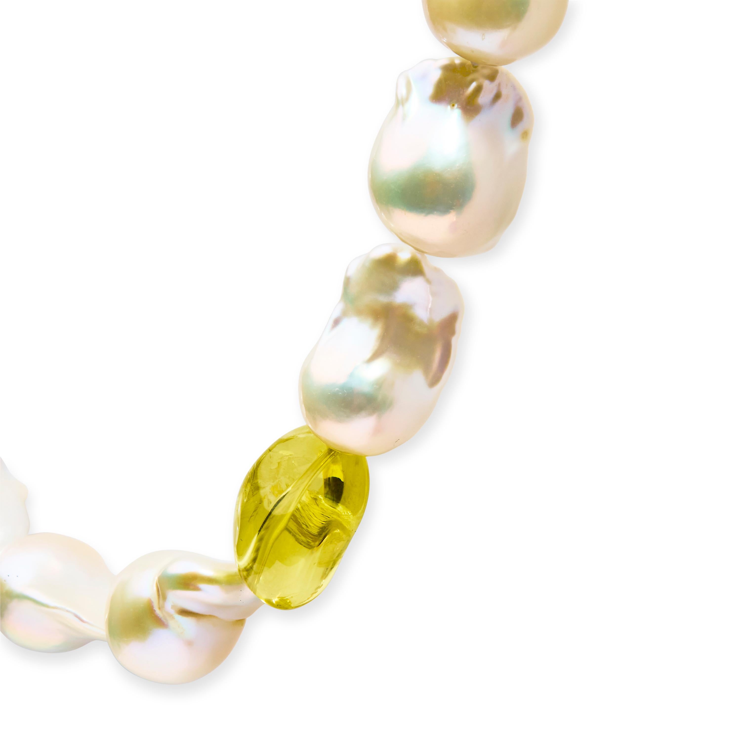 Moderne Collier de 14 carats en citrine jaune, améthyste et perles baroques en vente