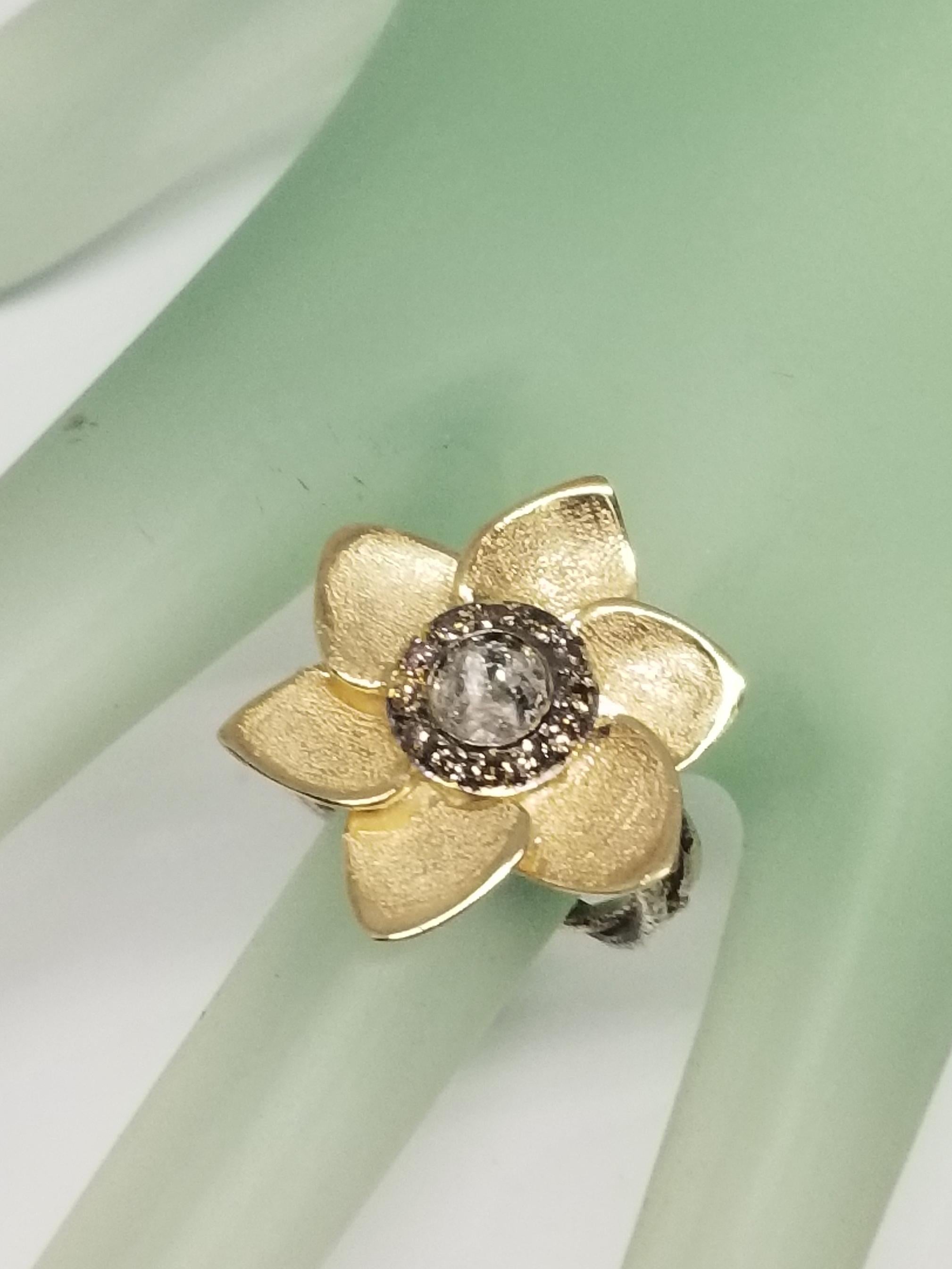 Round Cut 14k Yellow Flower with 