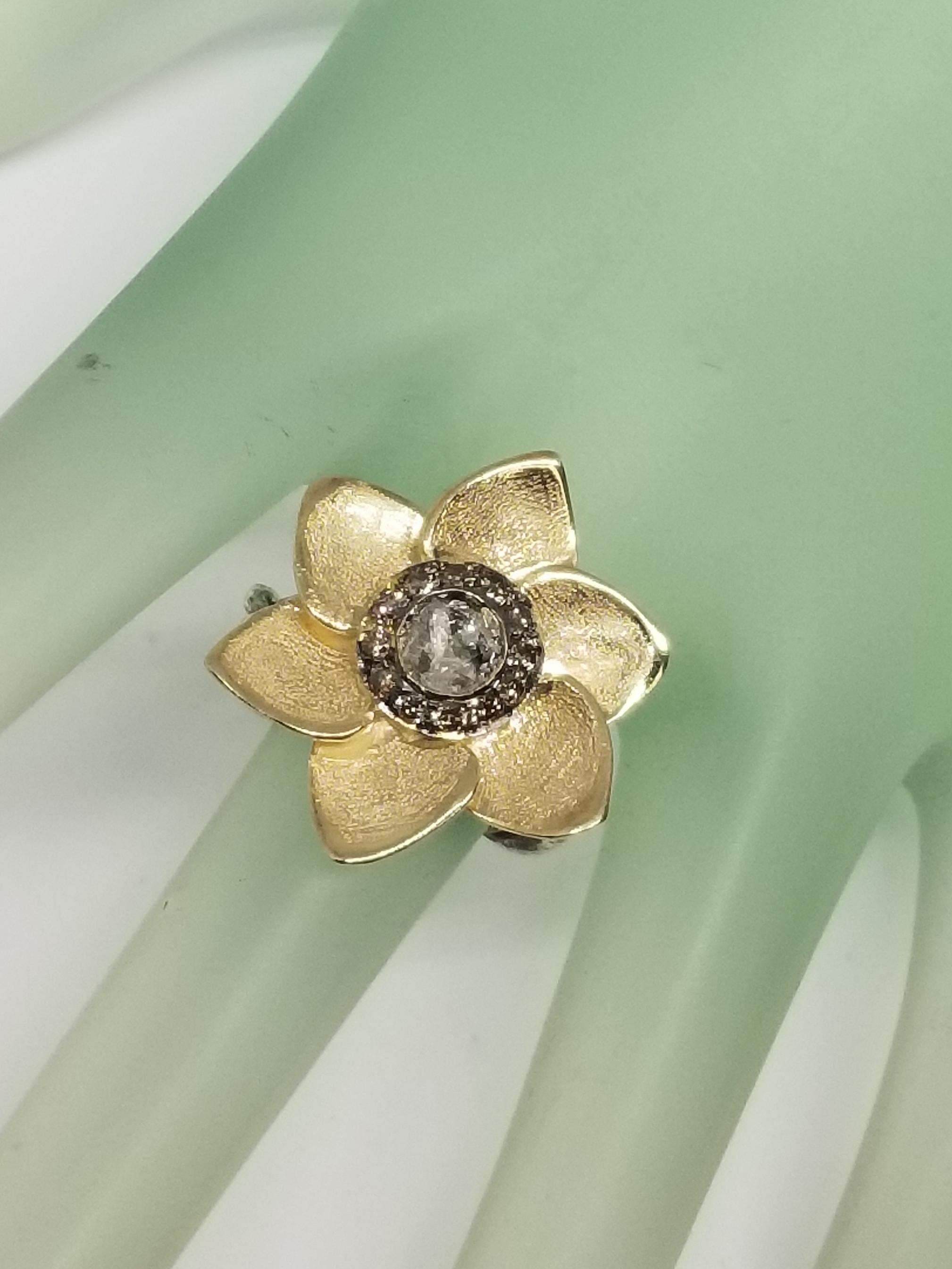 14k Yellow Flower with 