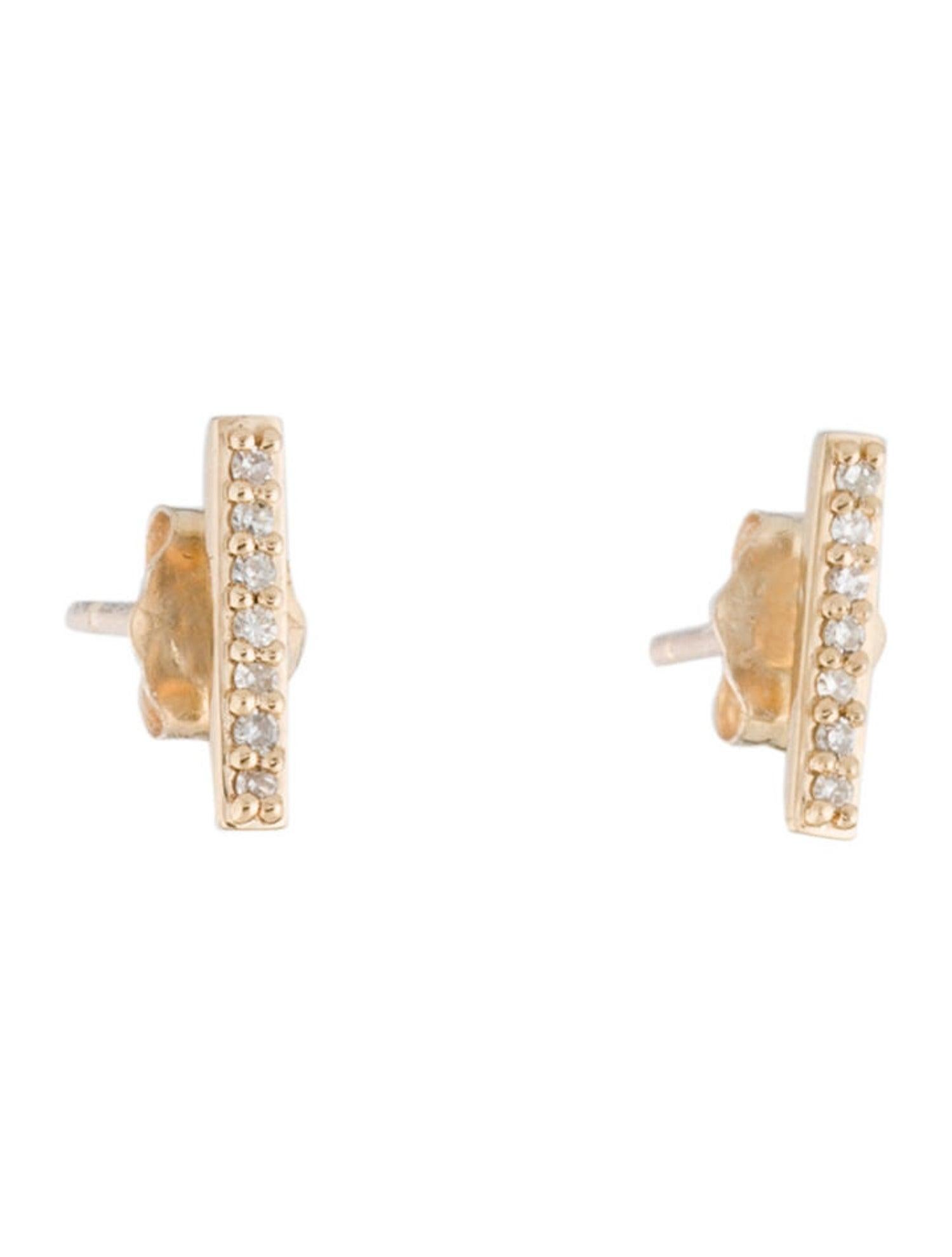 Contemporary 14k Yellow Gold 0.07 Carat Diamond Bar Earrings For Sale