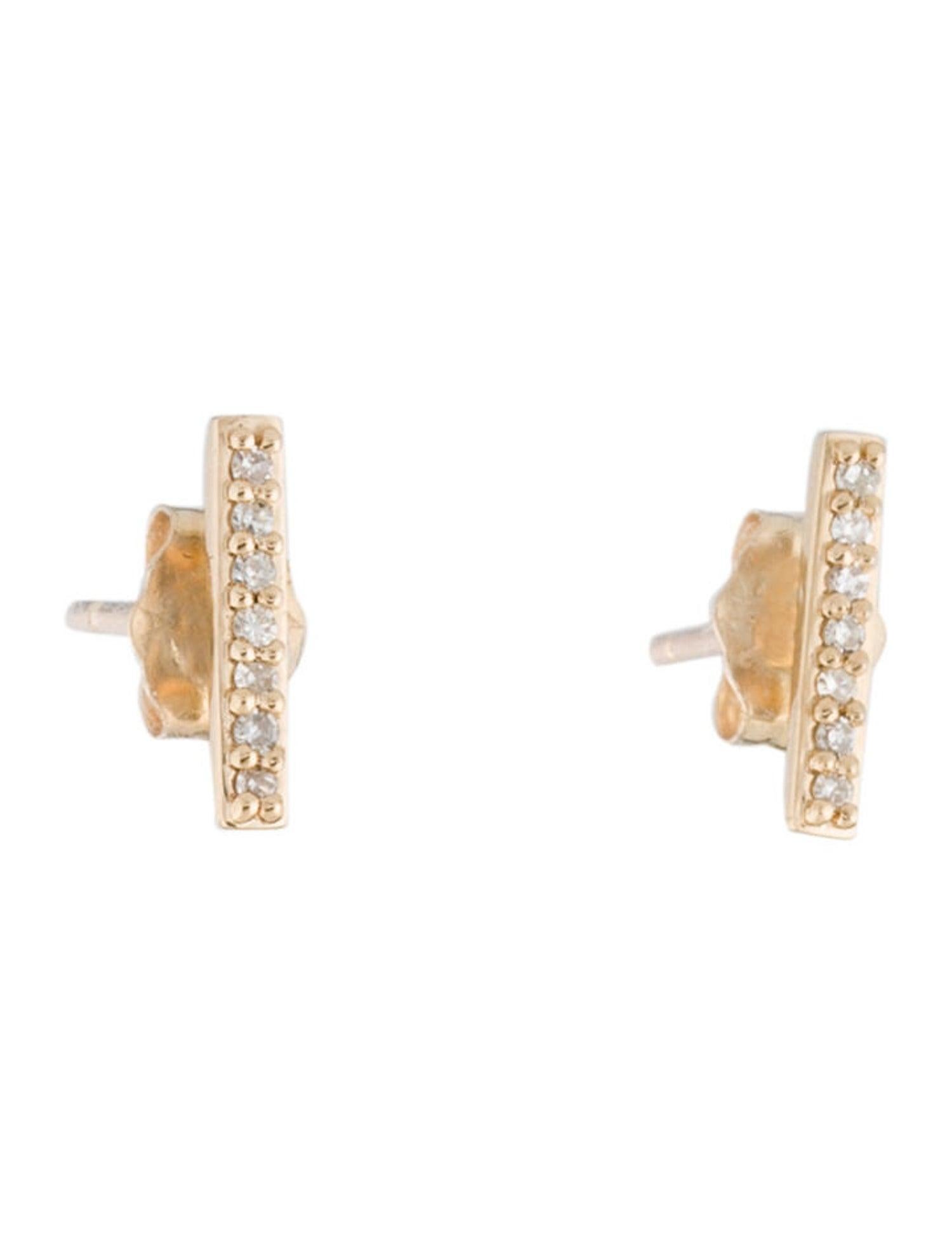 Contemporaneo Orecchini a barretta in oro giallo 14k con diamanti da 0,07 carati in vendita