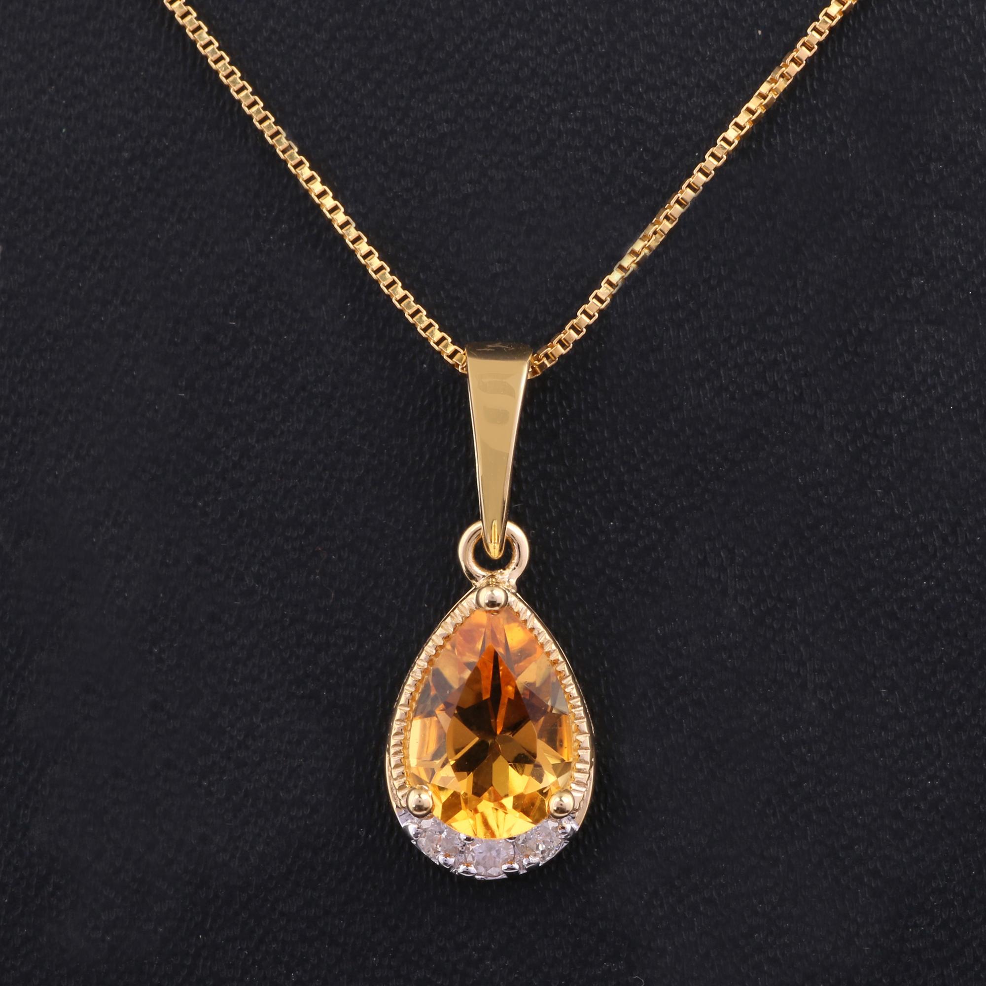 14K Yellow Gold 0.074 Ctw Natural Diamond, 1.18 Ctw Citrine Charm Pendant In New Condition For Sale In Jaipur, RJ