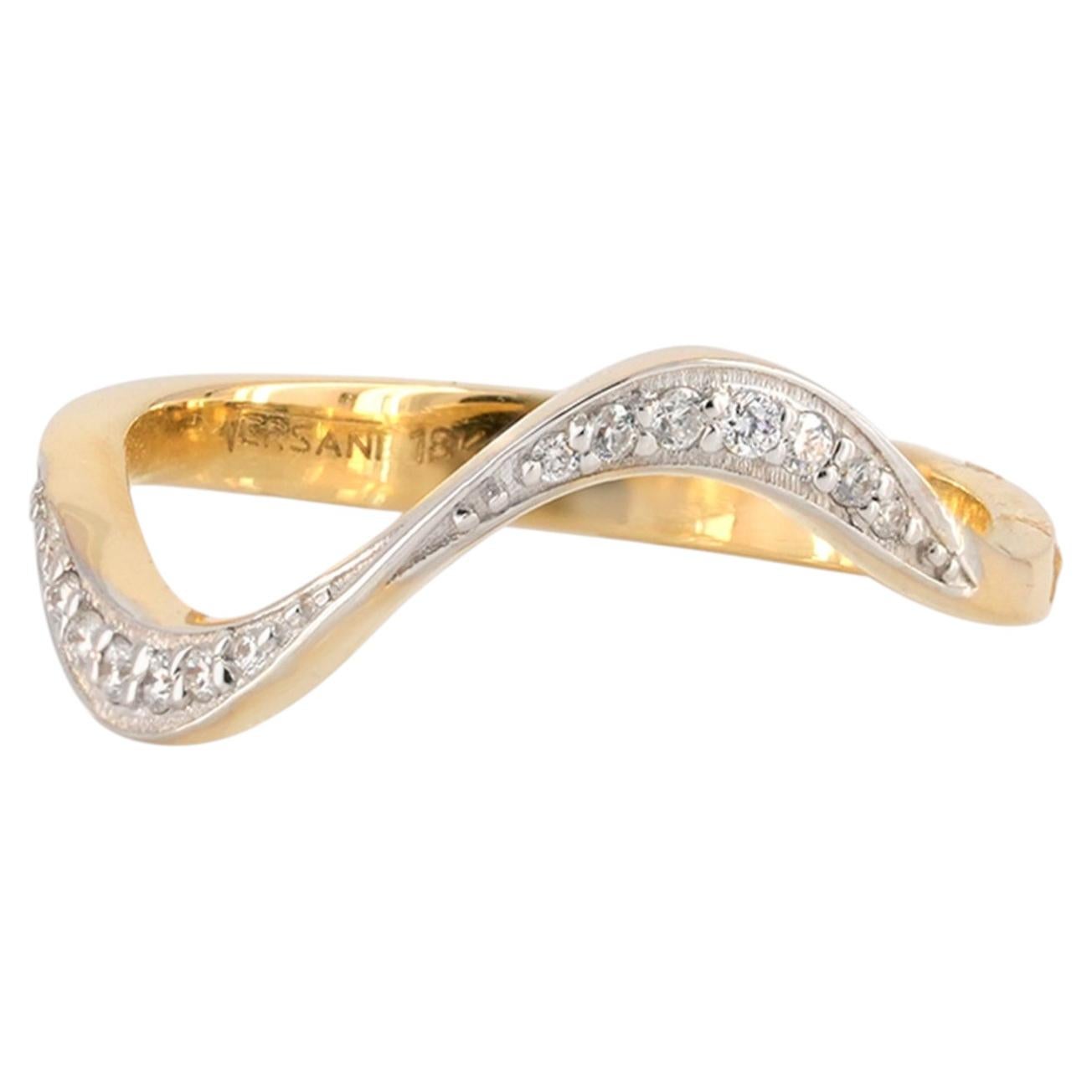 14K Yellow Gold 0.10 CT Natural Diamond Pavé Two-Tone Crossover Wave Band Ring For Sale