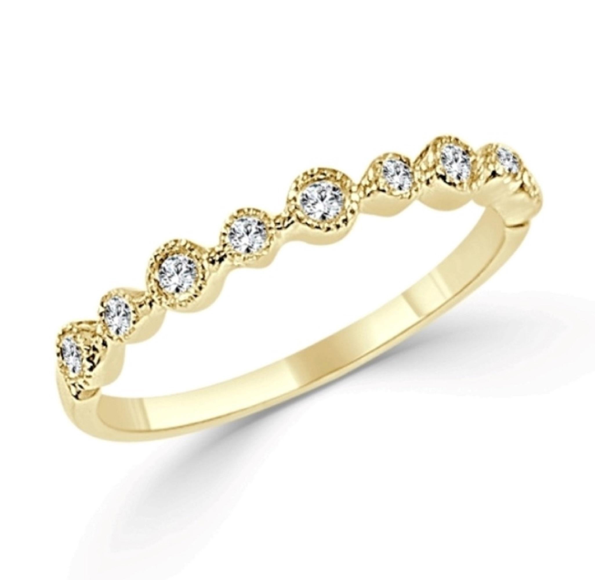 14K Yellow Gold 0.10ct Diamond Band for Her In New Condition For Sale In Great neck, NY