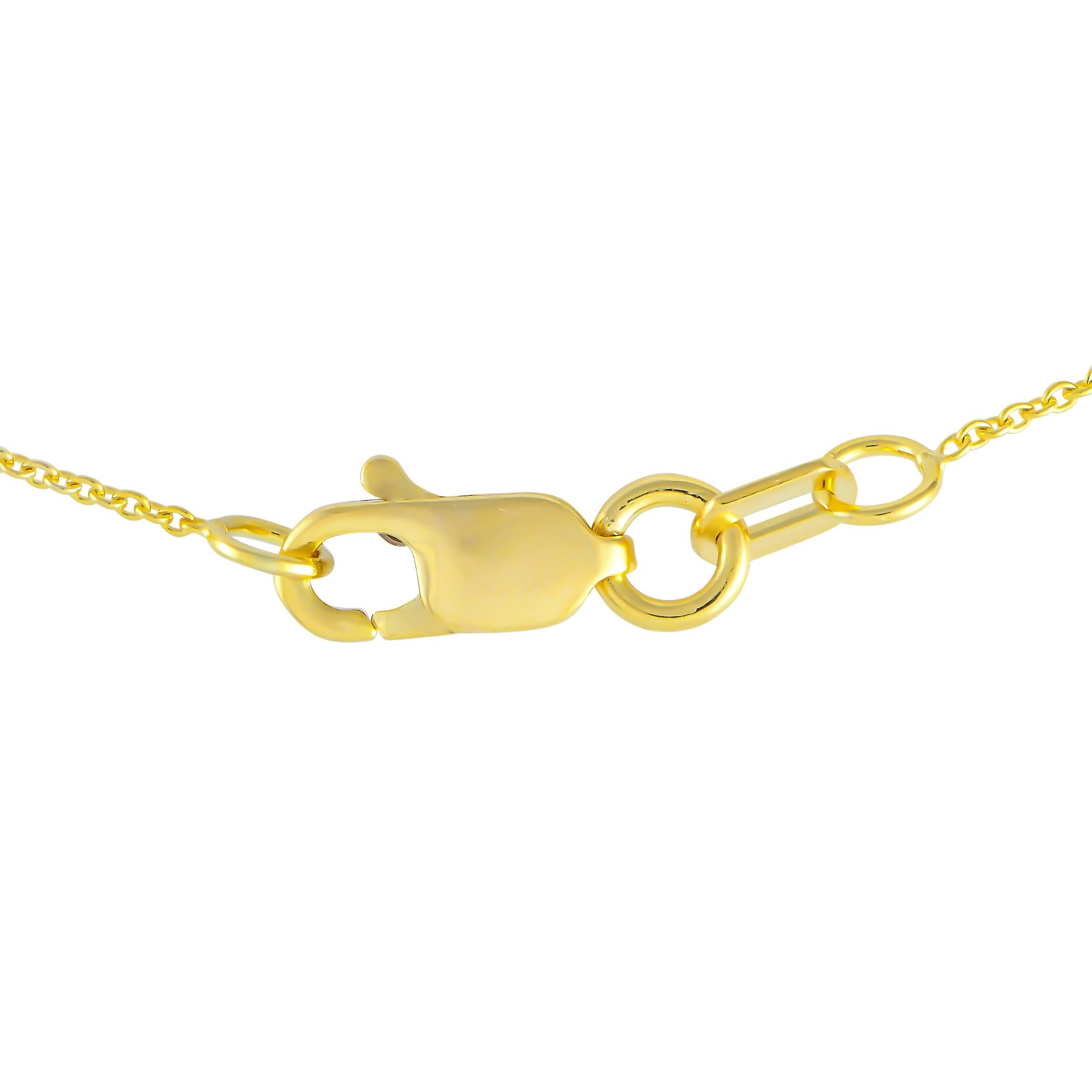 Round Cut 14K Yellow Gold 0.10ct Diamond Hamsa Pendant Necklace PN15481-Y