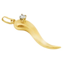 14k Yellow Gold 0.10ct Single Diamond Italian Horn Pendant