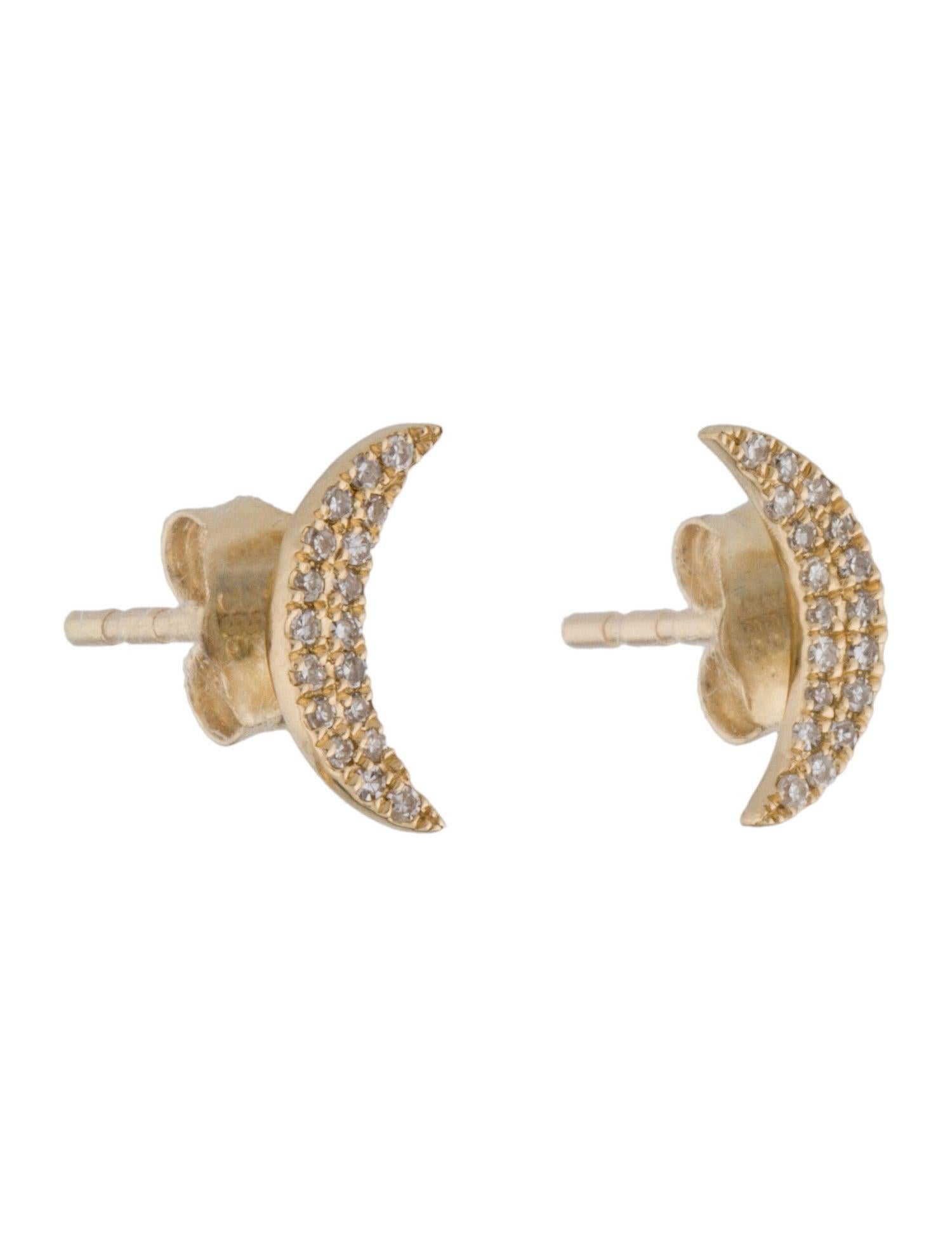 14K Yellow Gold 0.12 Carat Diamond Pave Moon Stud Earrings In New Condition For Sale In Great neck, NY