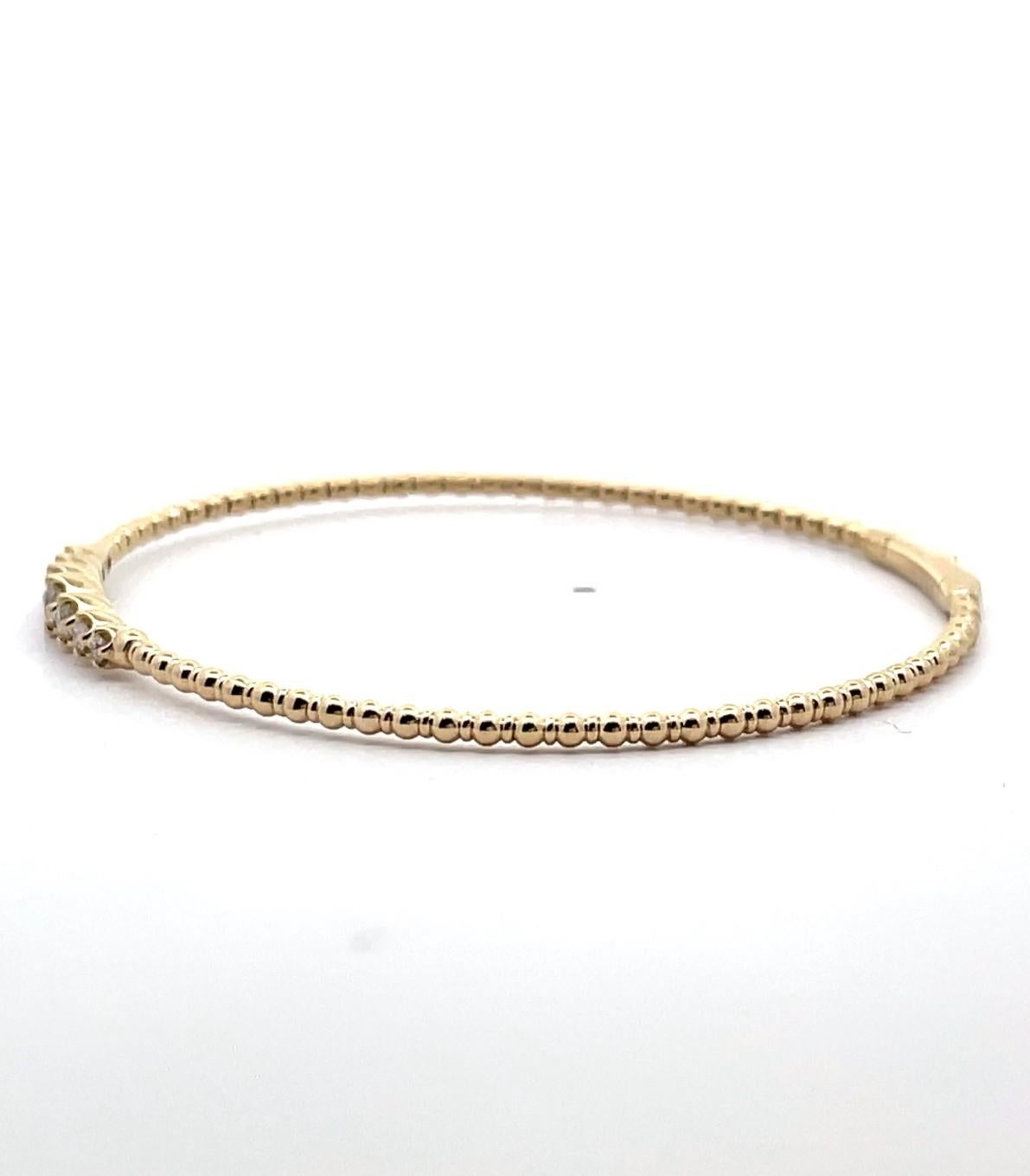 Bracelet en or jaune 14K 0.22 carat Diamond Single Row Bangle Pour femmes en vente