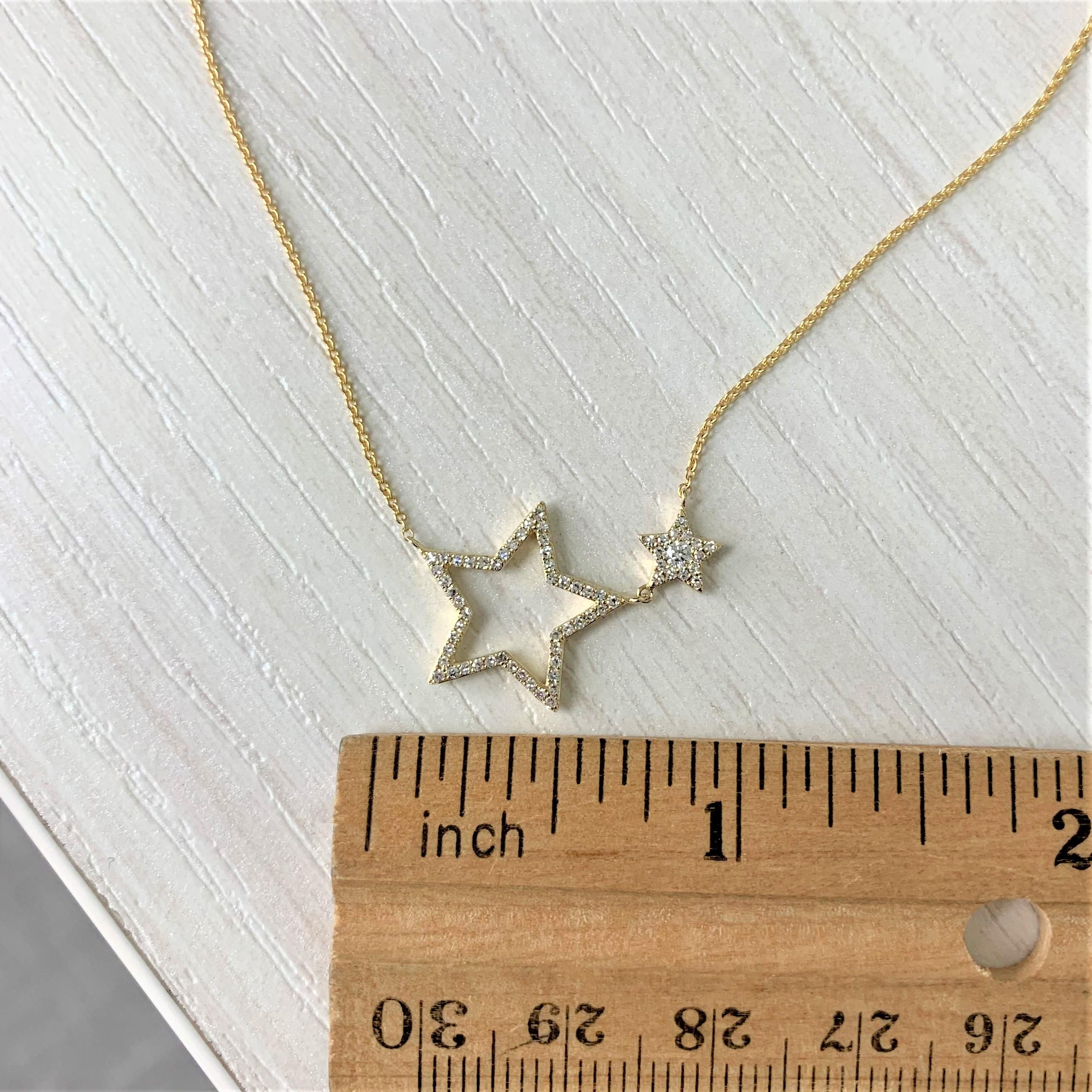 Round Cut 14K Yellow Gold 0.22 Carat Diamond Star Necklace For Sale