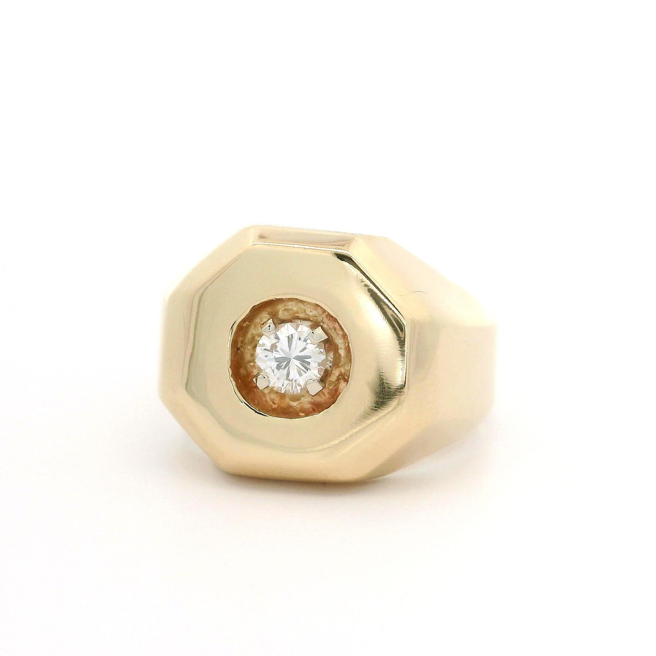 Bague solitaire flottante de forme octogonale en or jaune 14 carats et diamants 0,23 carat Pour femmes en vente