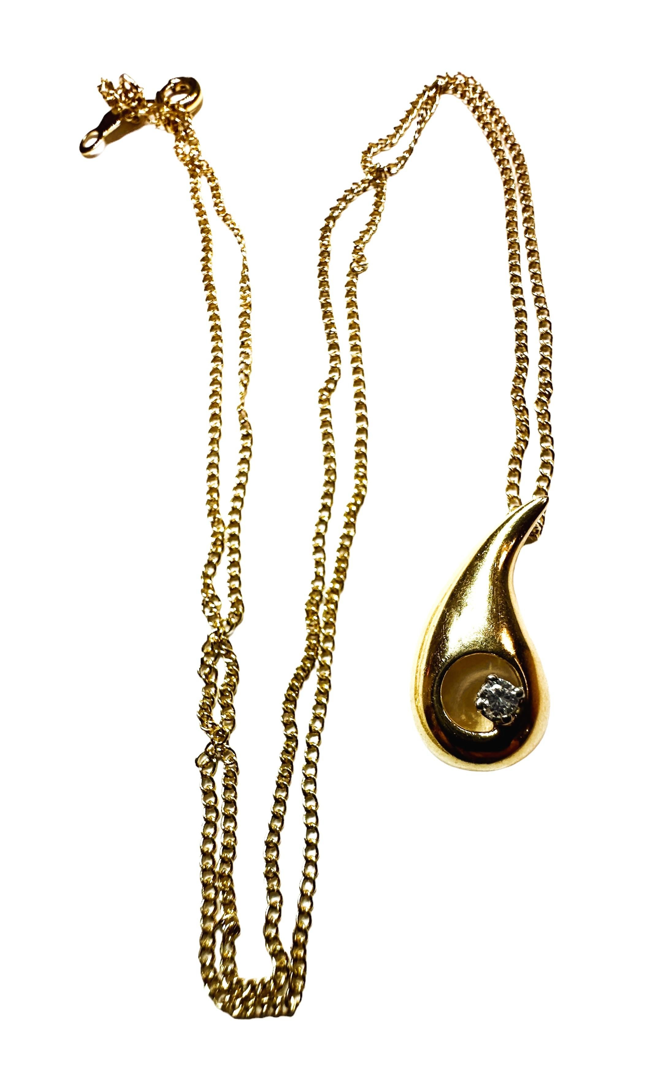 14k Yellow Gold ..025 cwt Diamond Tear Drop Pendant and 14k Gold Chain 18.5