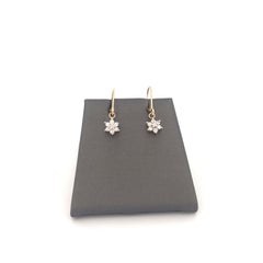 14K Yellow Gold 0.25c Diamond Lever Back Cluster Earrings with Lever Back