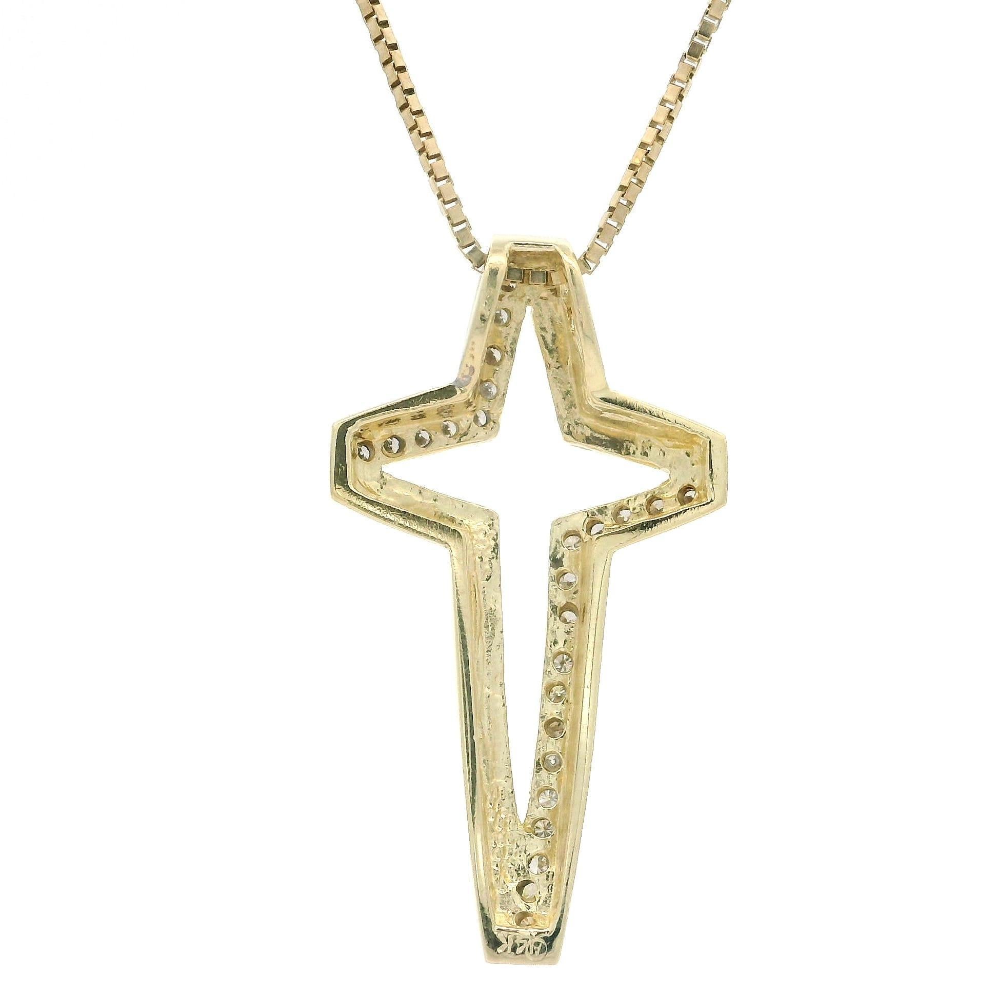 Taille brillant Collier en or jaune 14k avec pendentif en forme de croix ajourée en diamant 0.25ctw 20